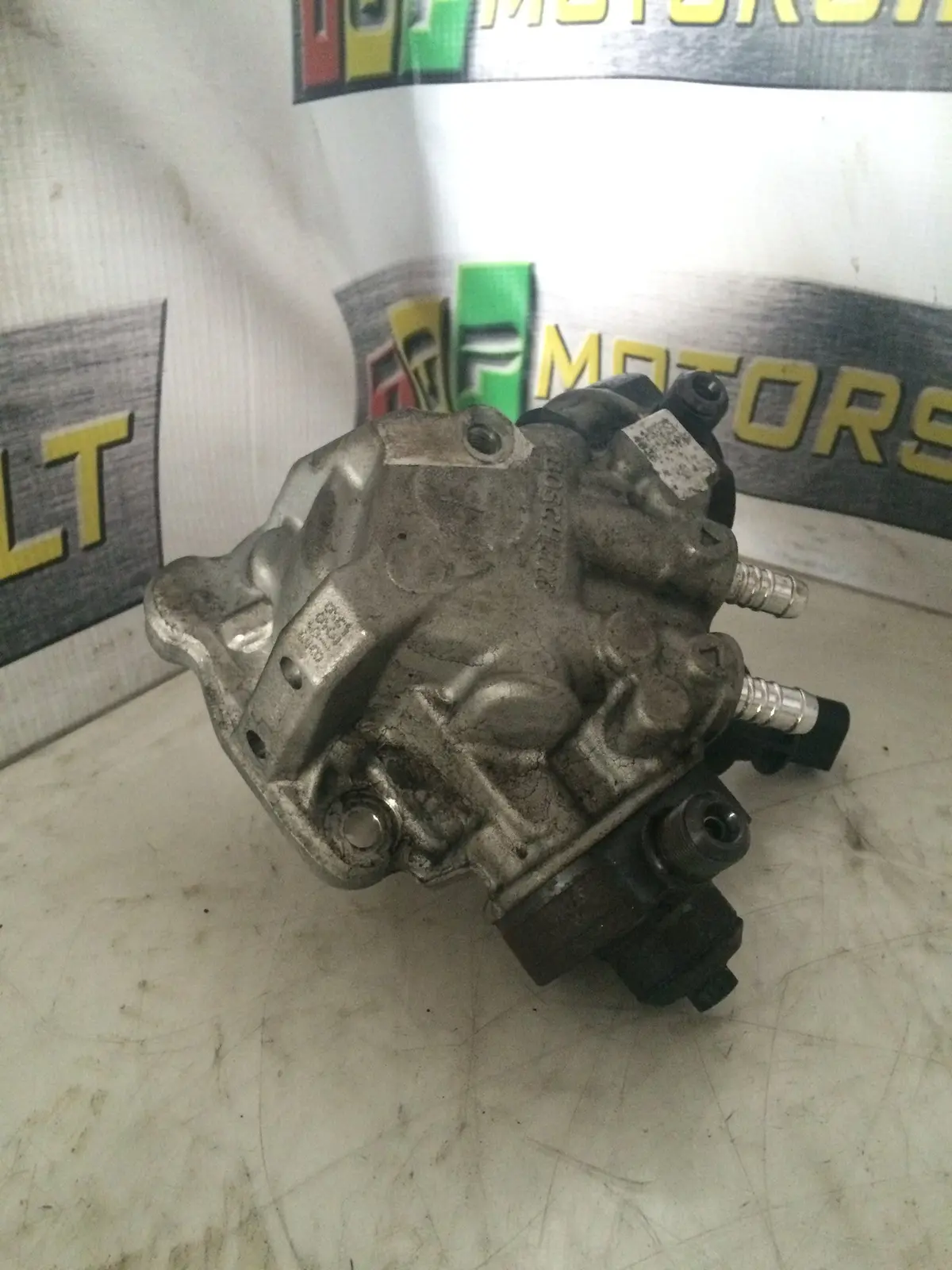 2011 N57 N57d30 Bmw 3.0 Diesel Engine High Pressure Fuel Pump 2