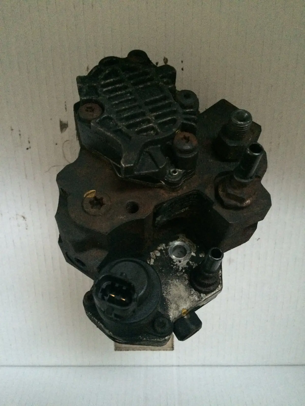 Renault Master Espace Laguna Opel Movano Nissan Interstar 2.2 Dci Diesel Engine G9t 8200170377 0445010033 Used High Pressure Fuel Pump 2