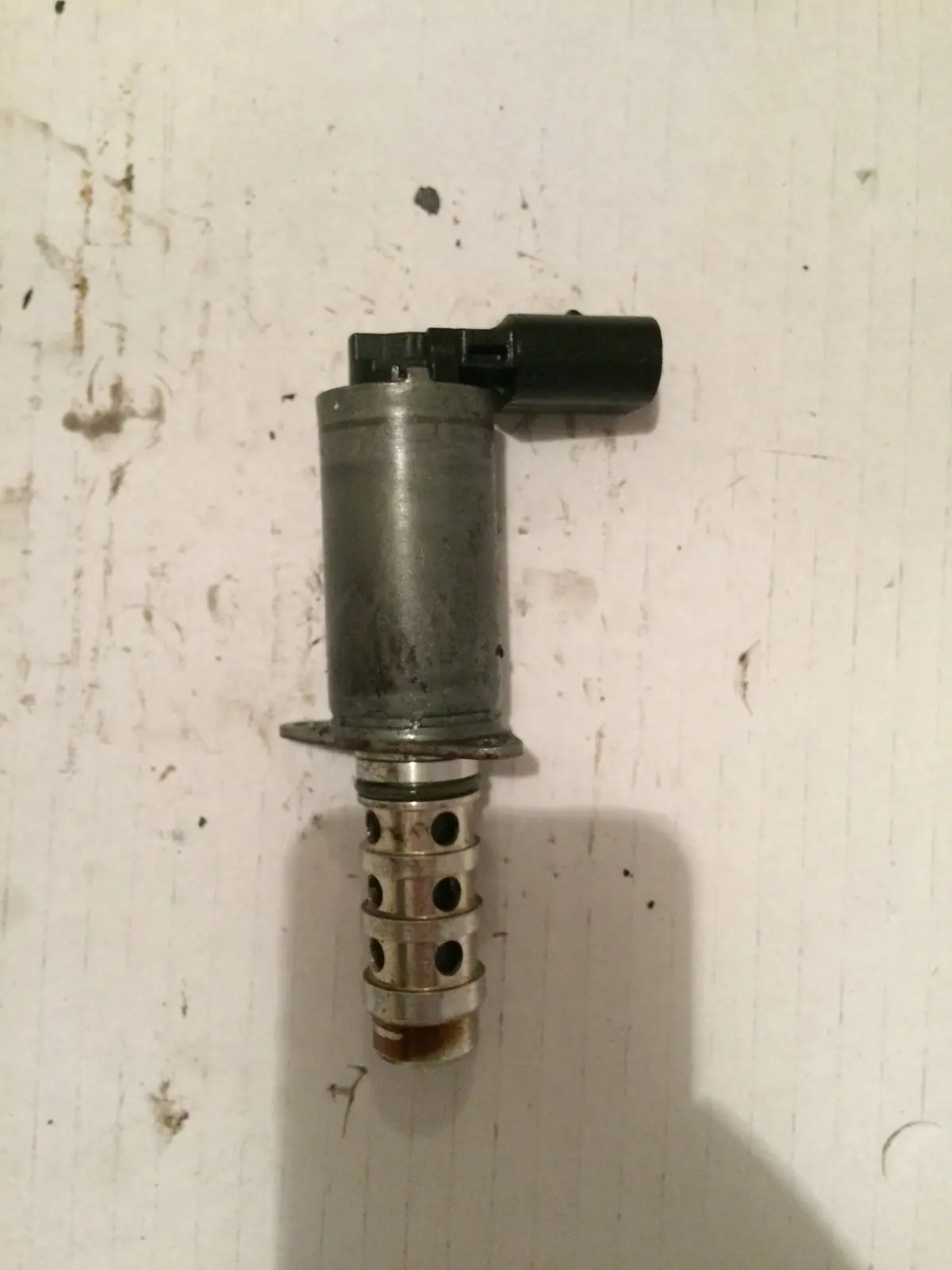Audi A4 B7 A3 Tt A6  Volkswagen Vw Eos Jetta Bora Passat Golf Vento    Seat Leon Toledo Altea    2.0 Tfsi Petrol Engine / 147 Kw    2004 2005 2006 2007 2008 2009 Axx Bgb Bwa 06F109257a Used Engine Variable Timing Vvt Solenoid 1
