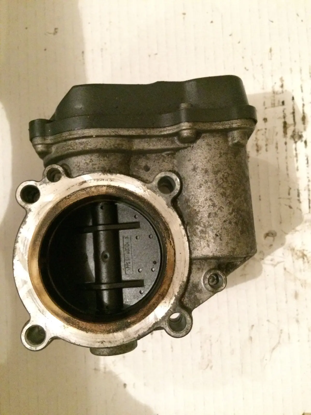 Audi A4 B7 A3 Tt A6 Volkswagen Vw Eos Jetta Bora Passat Golf Vento Seat Leon Toledo Altea 2.0 Tfsi Petrol Engine / 147 Kw 2004 2005 2006 2007 2008 2009 Axx Bgb Bwa 06F133062g Used Throttle Body 1