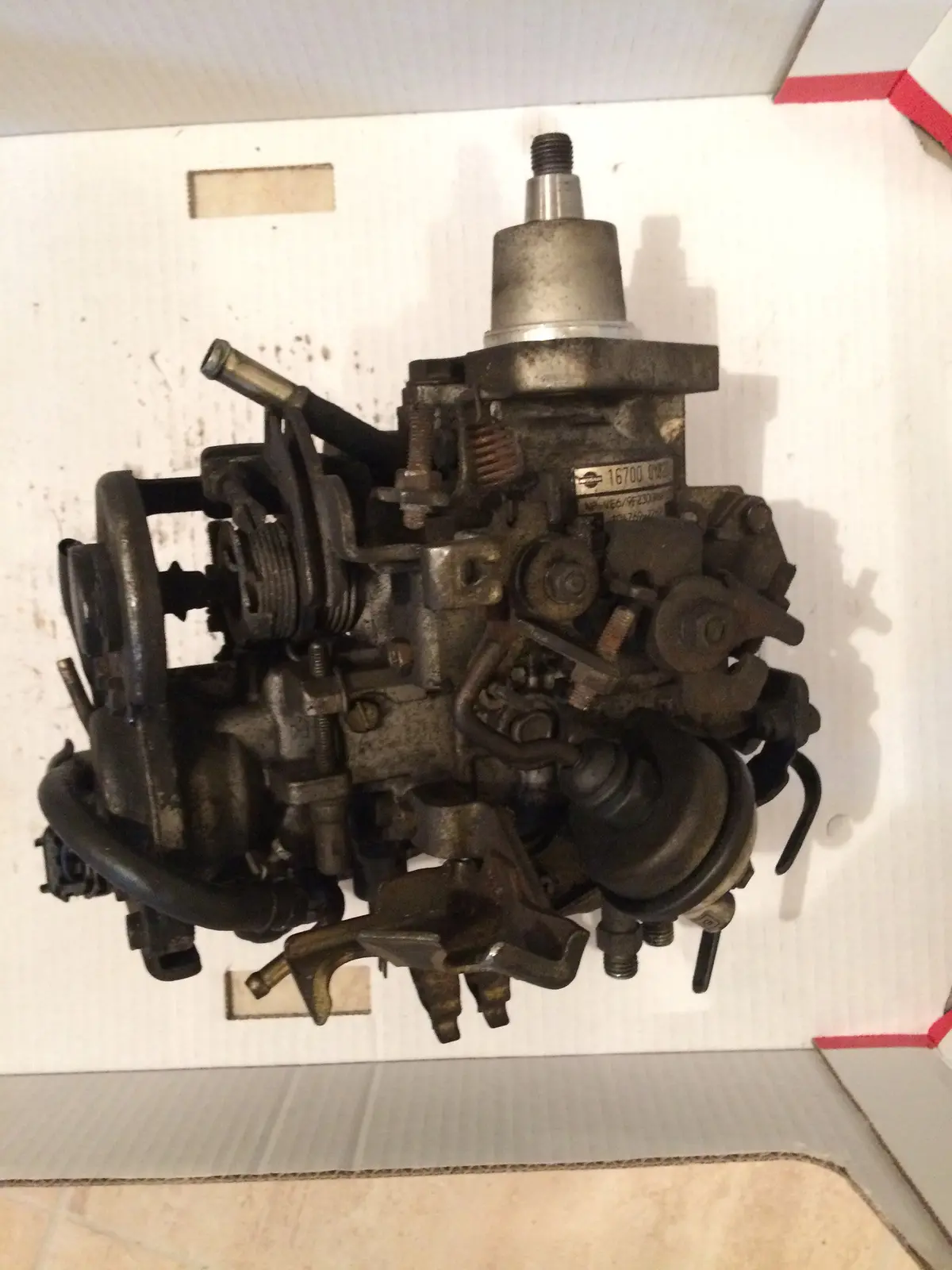 Nissan Safari Patrol 2.8 Td Turbo Diesel Engine 1996 1997 1998 1999 Rd28 / Rd28t 9460611198 / 16700 04820 / 104769-2262 Used Fuel Injection Pump 1