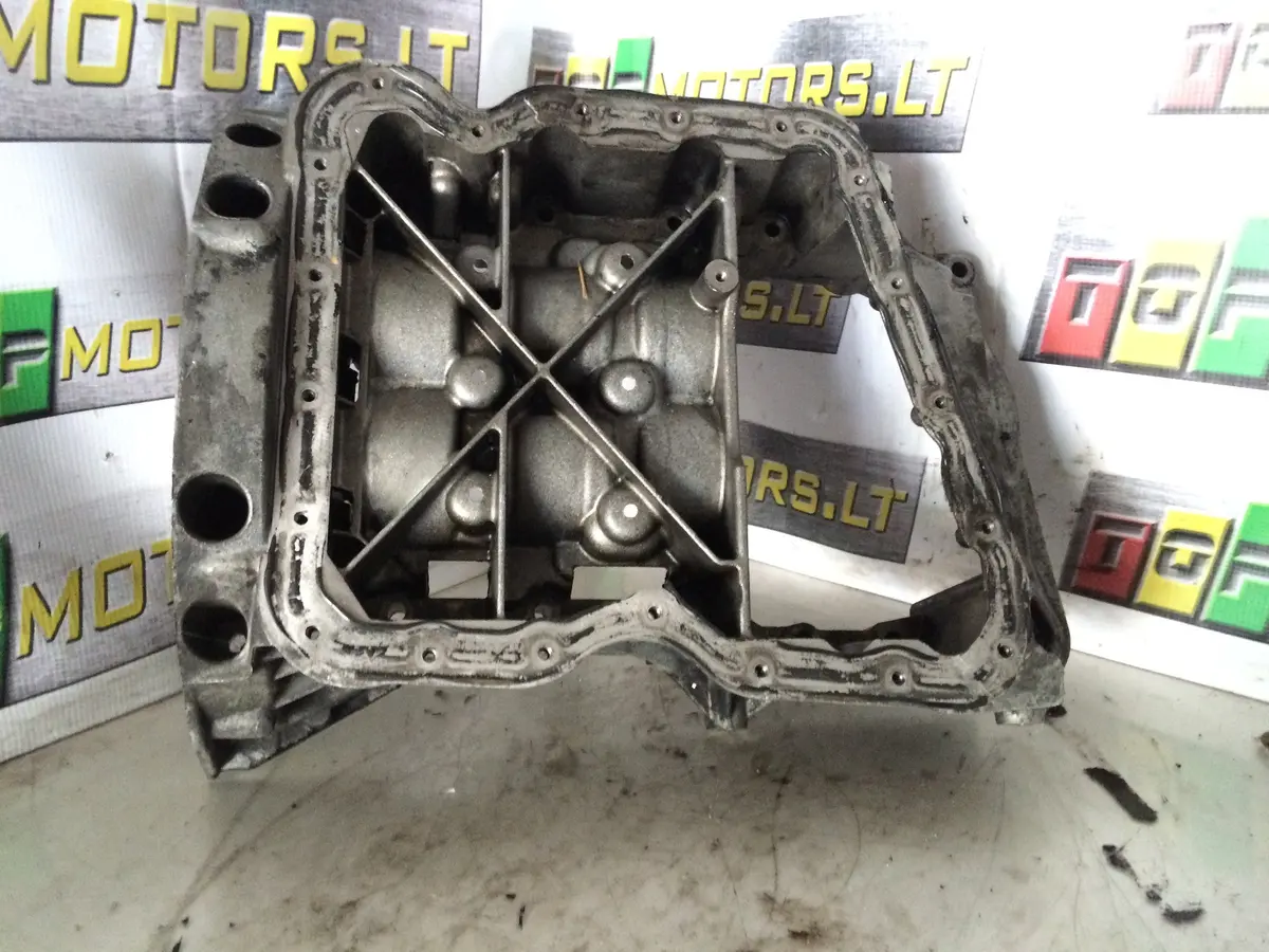 2008 M9r 830 Nissan Renault 2.0 Dci Diesel Engine Oil Sump 1