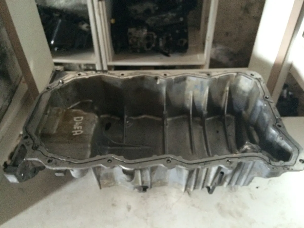 2007 D4ea Hyundai Kia 2.0 D Diesel Engine Oil Sump 1