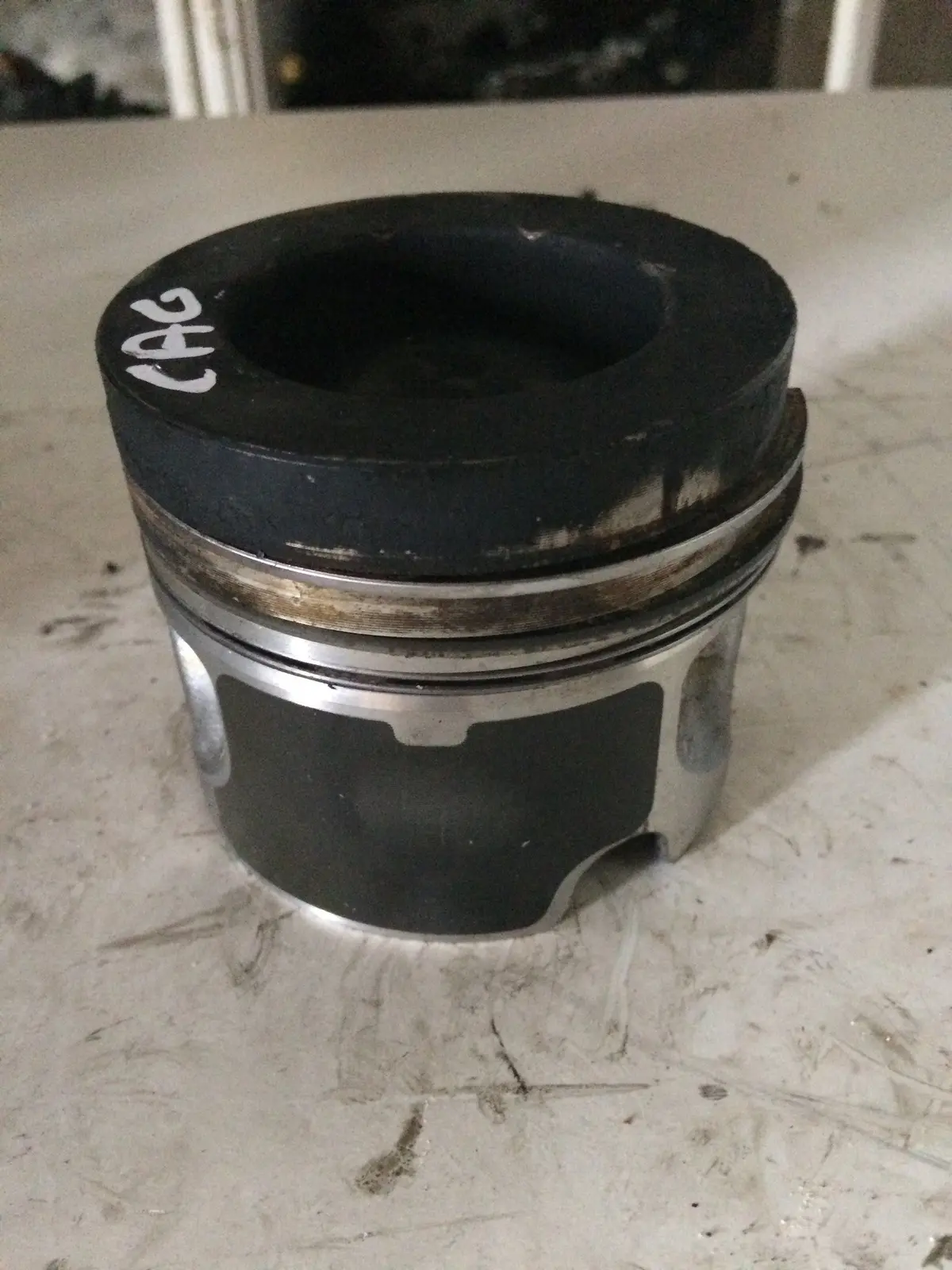 2009 Cag Audi Seat 2.0 Tdi Diesel Engine Piston 2