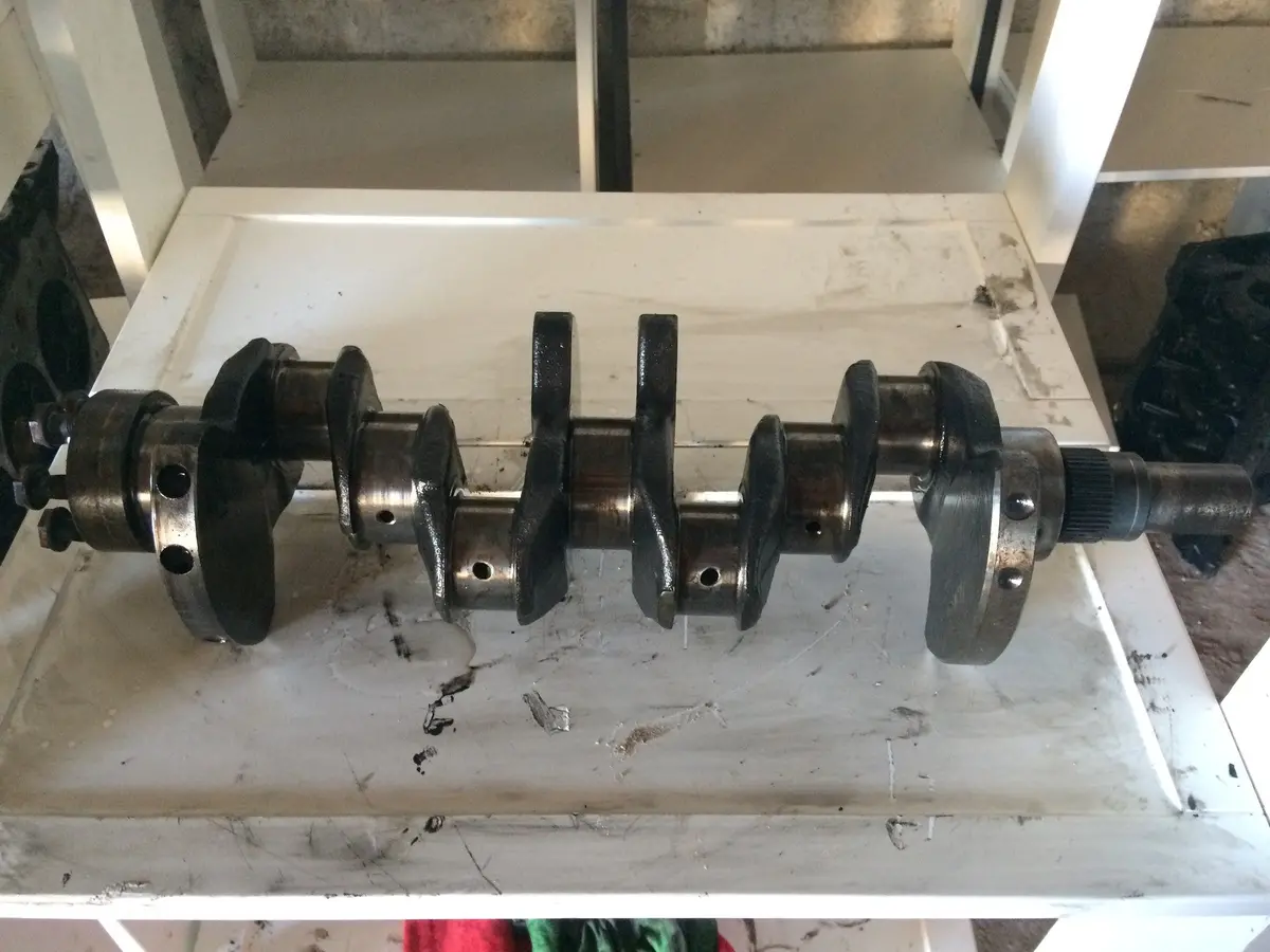 1997 4D56 Mitsubishi 2.5 D Dyzelis Alkūninis Velenas 1