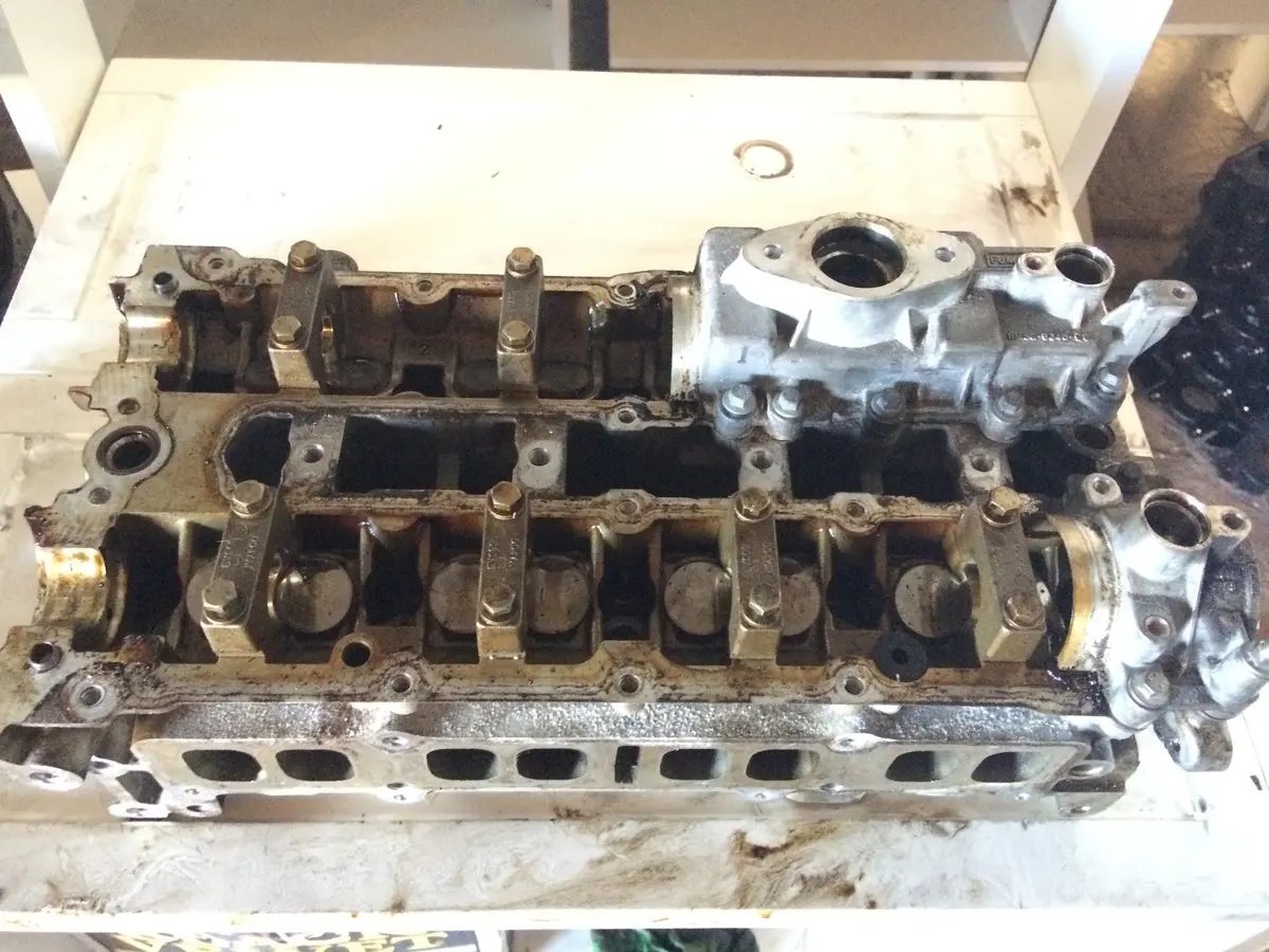 2014 Jqdb Ford 1.6 Benzinas Ecoboost Variklio Galvutė Rfbm5g-6090-Eb 1