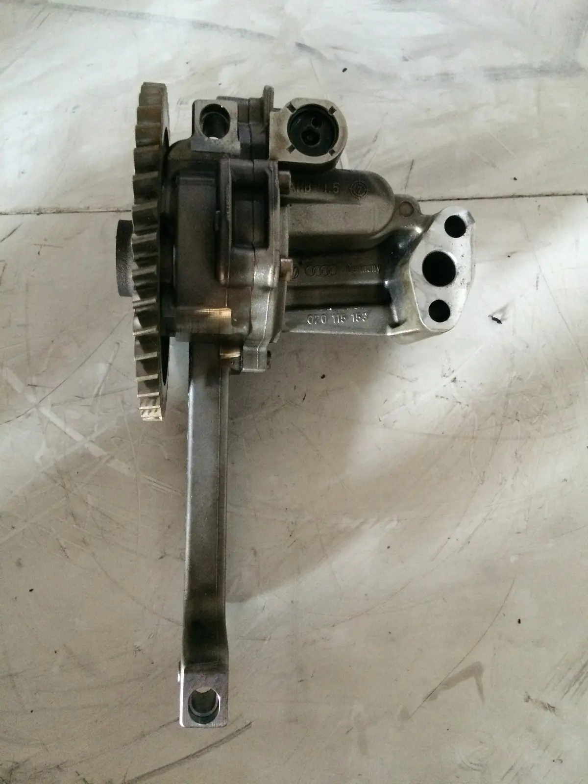 2007 Bpc Volkswagen Vw 2.5 Tdi Diesel Engine Oil Pump 070 115 105 A 1