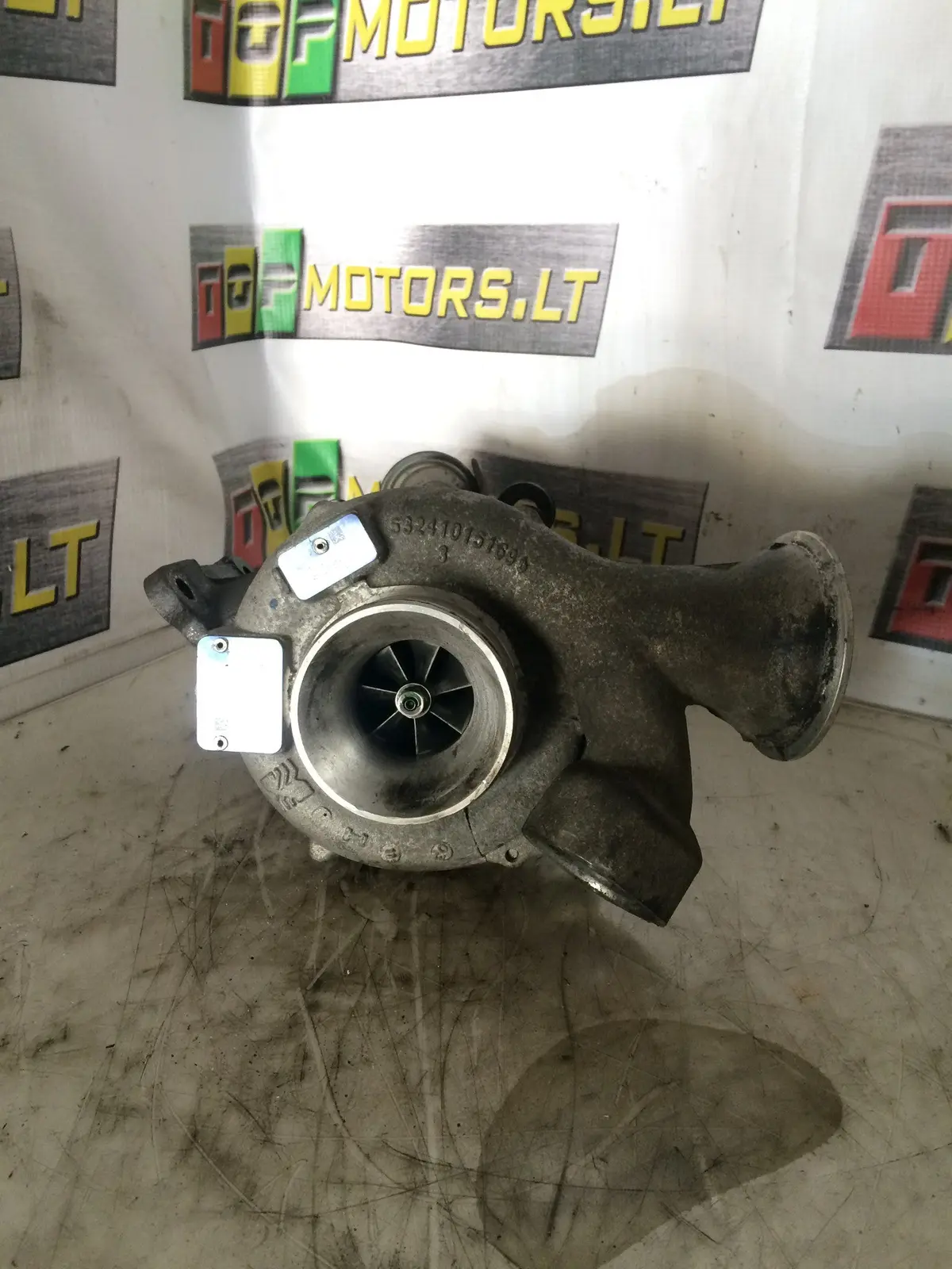 2010 D5244t10 Volvo D5 2.4 T10 Dyzelis Biturbo Variklio Turbina 1