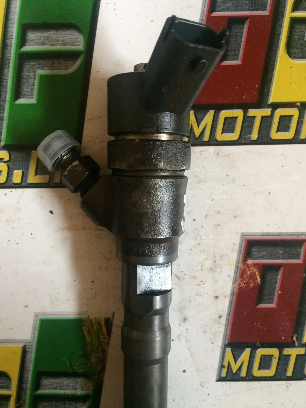 Hyundai Kia 1.5 2.0 Crdi Diesel Engine Fuel Injector 0445110064 Ref Of0625 2