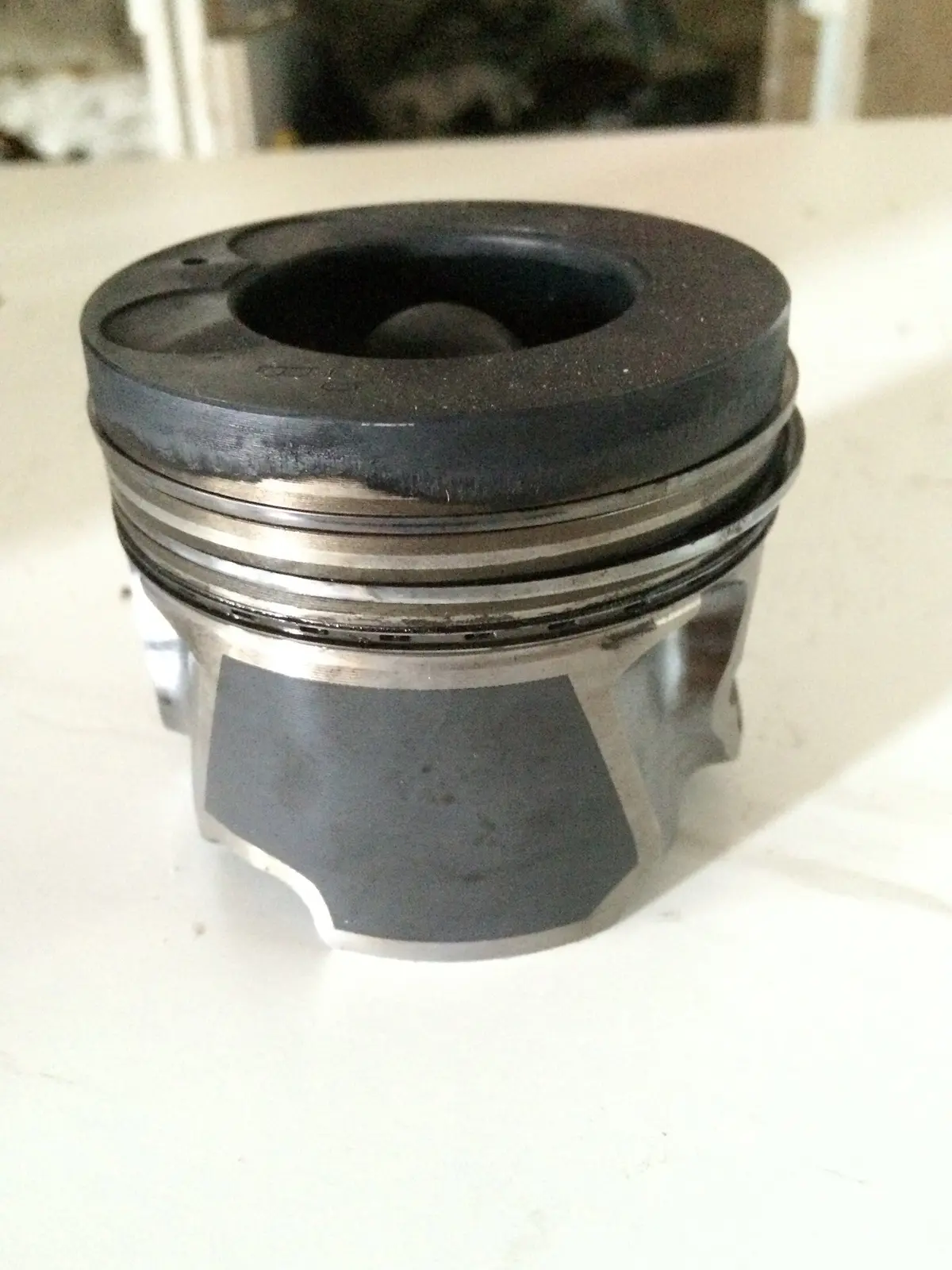 2010 D4fb Hyundai Kia 1.6 Crdi Diesel Engine Piston 2
