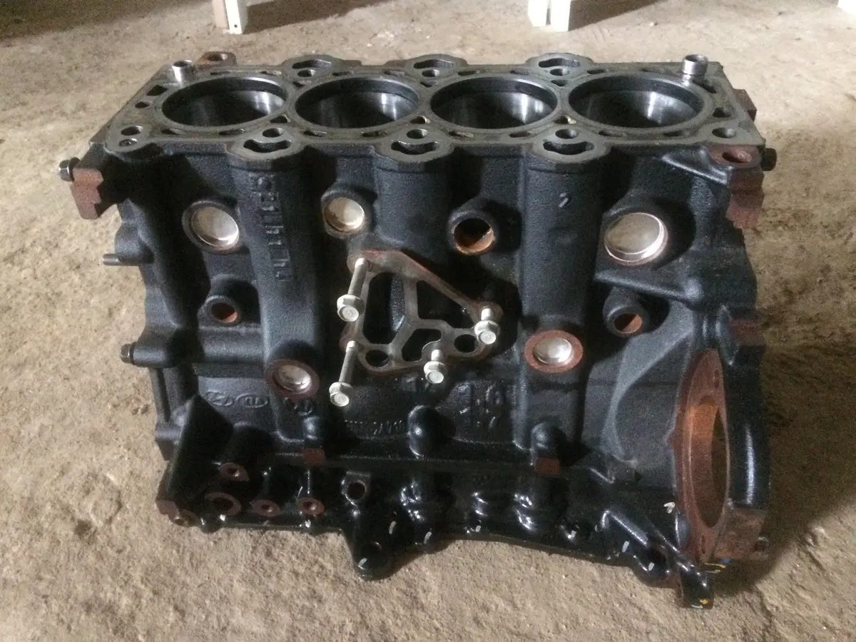 2010 D4fb Hyundai Kia 1.6 Crdi Diesel Engine Block May Fit 1.7 Crdi 1
