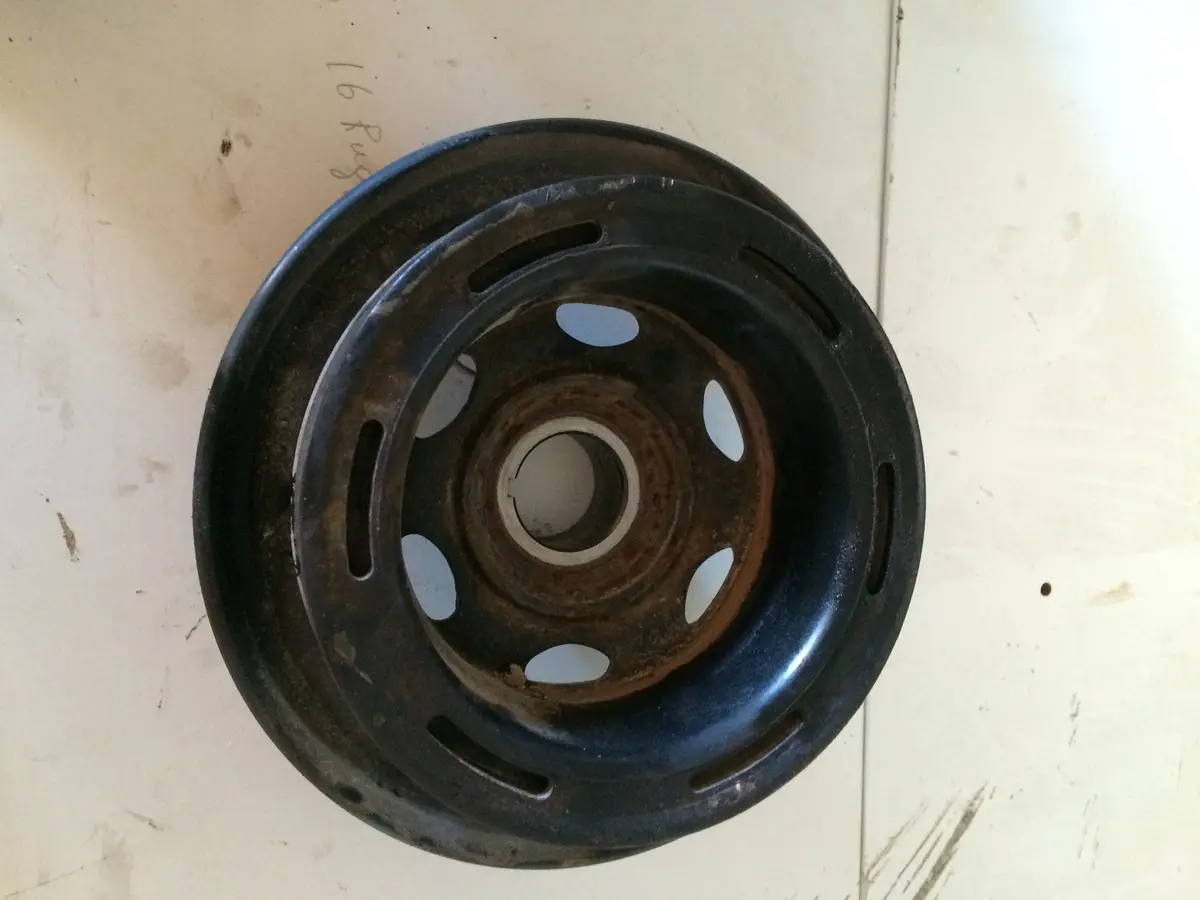 2001 611 Mercedes-Benz Mb 2.2 Cdi Diesel Engine Crankshaft Pulley A 611 030 05 03 1