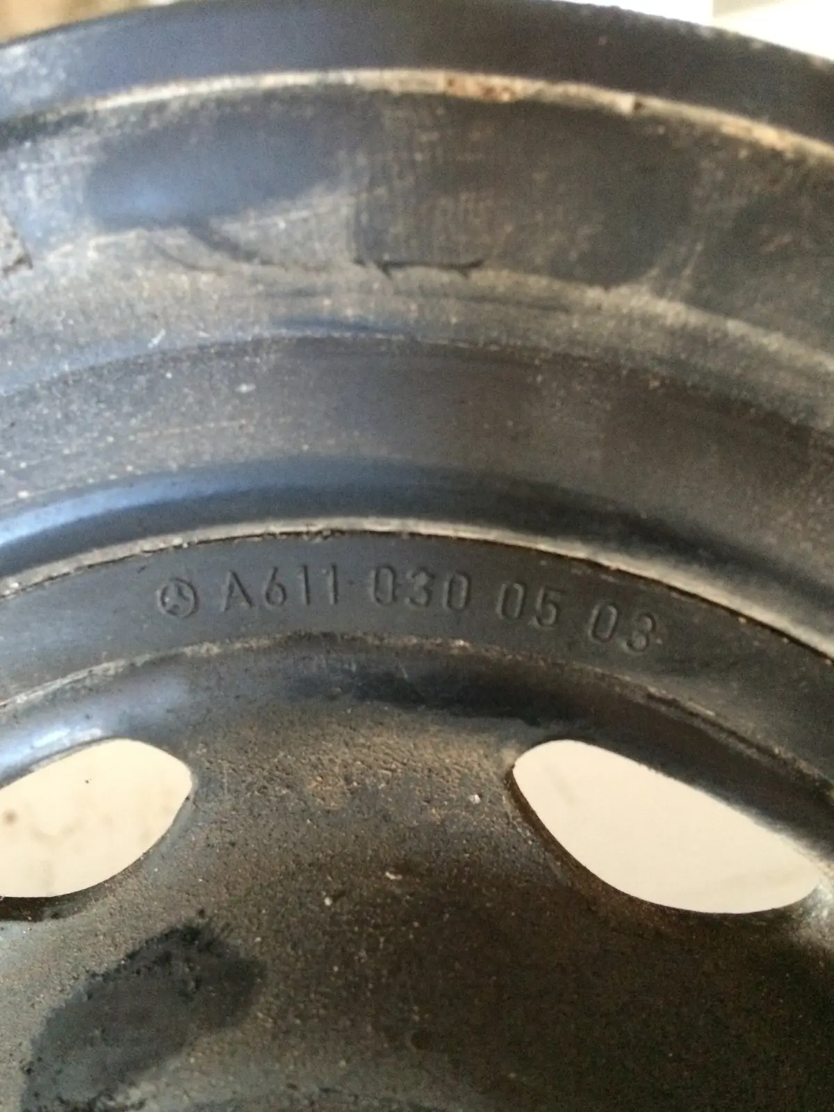 2001 611 Mercedes-Benz Mb 2.2 Cdi Diesel Engine Crankshaft Pulley A 611 030 05 03 2