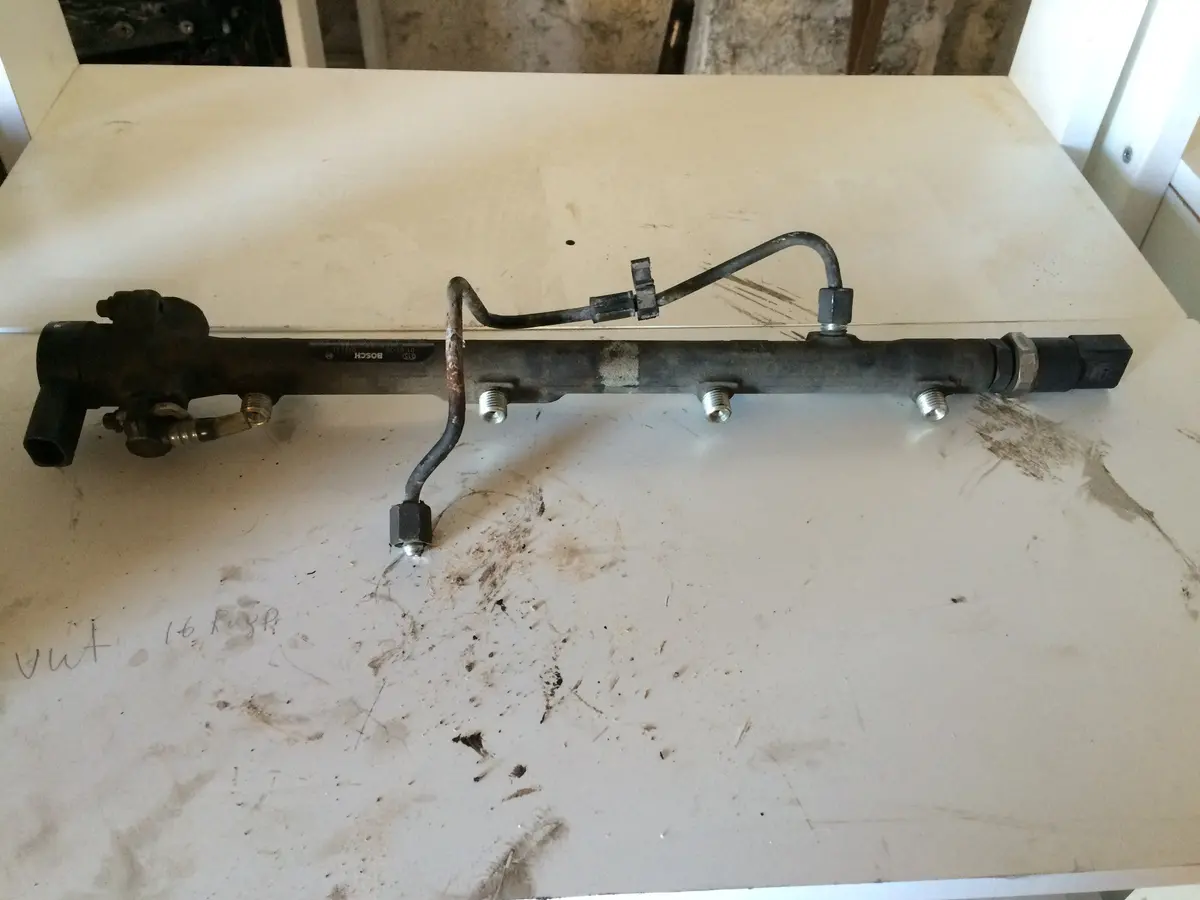 2001 611 Mercedes-Benz Mb 2.2 Cdi Diesel Engine Common Rail 0445214004 A6110700095 1