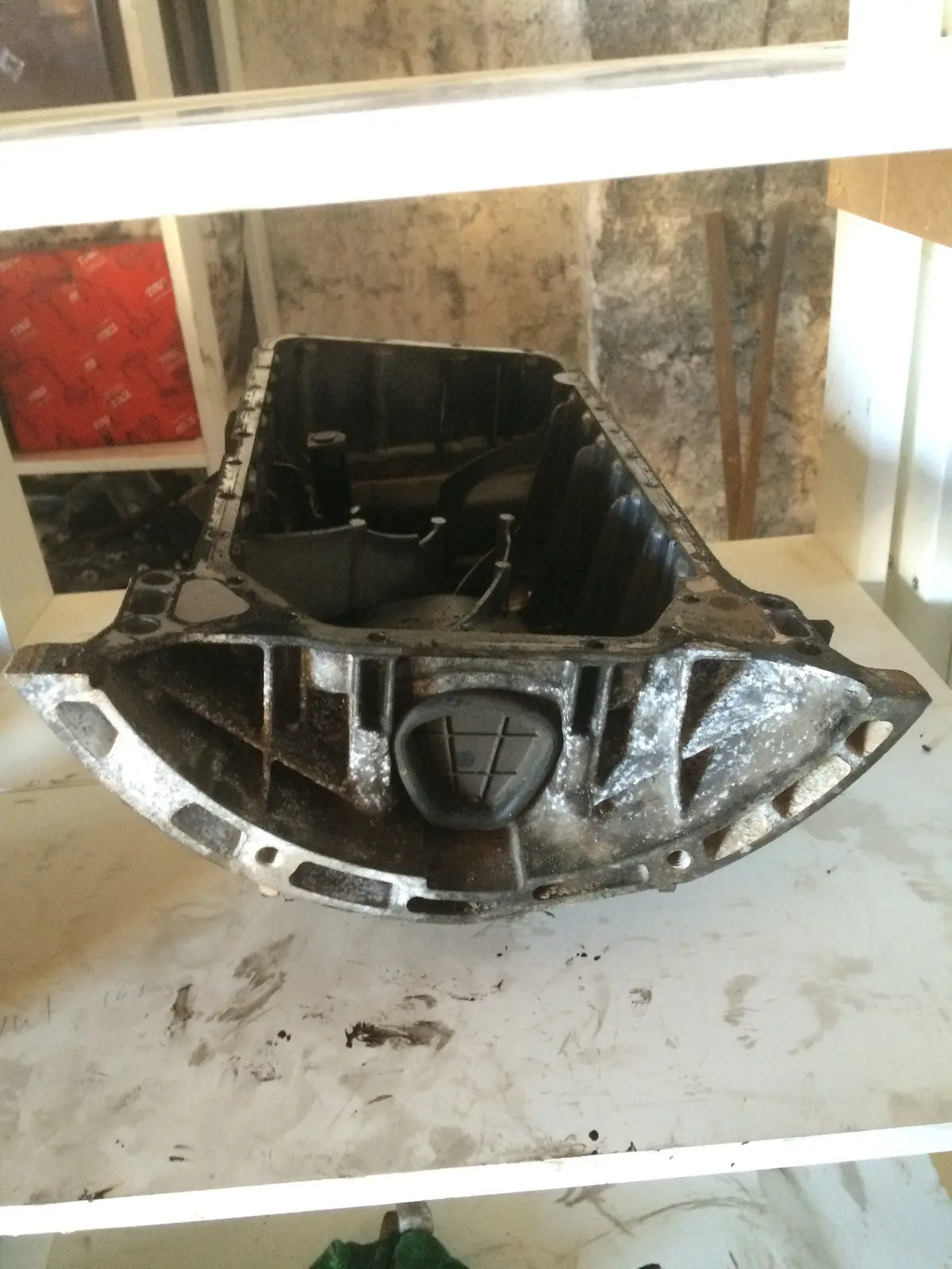 2001 611 Mercedes-Benz Mb 2.2 Cdi Diesel Engine Oil Sump R 611 014 2