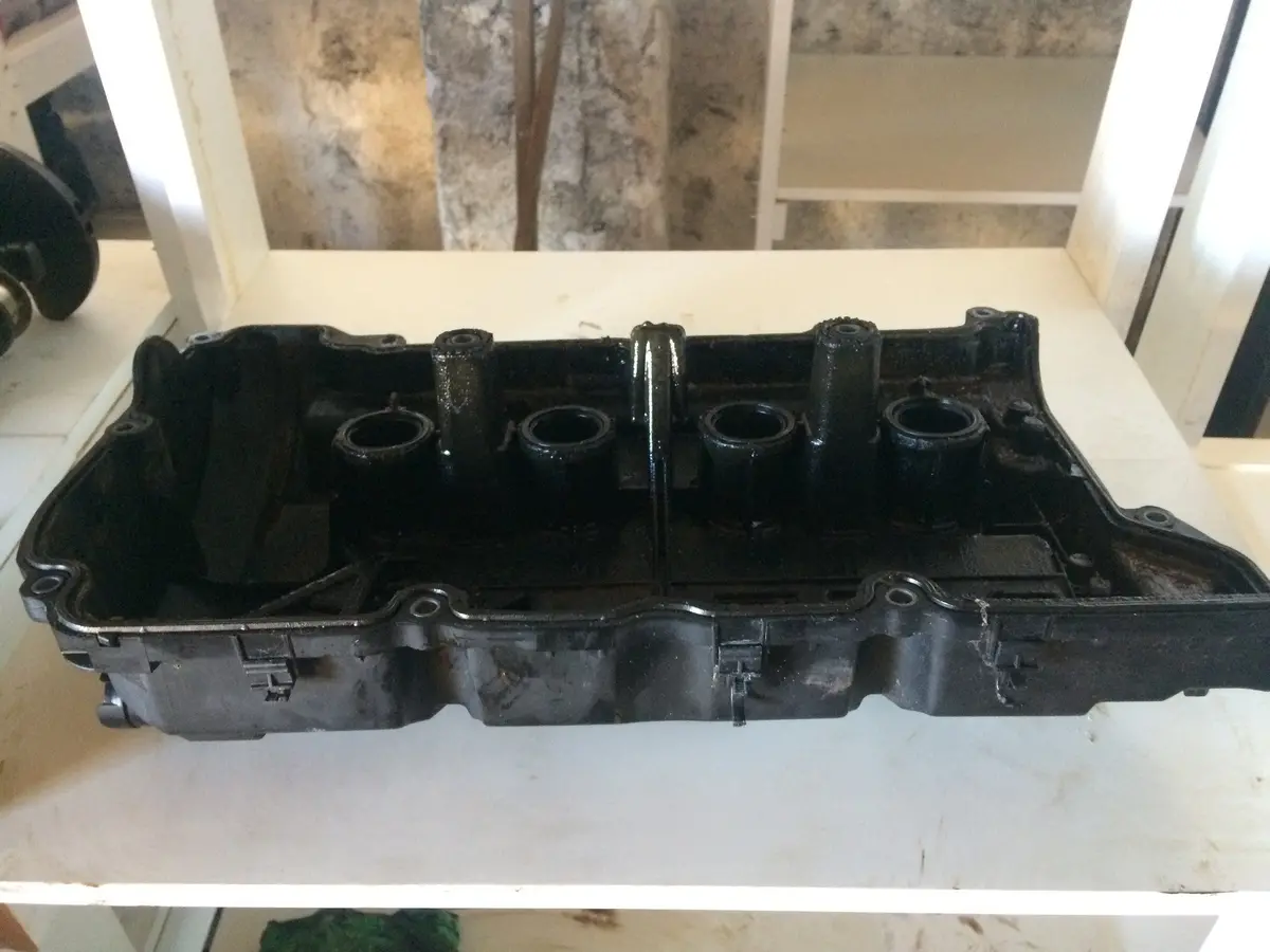 2012 N16 N16b16 Mini 1.6 Petrol Engine Cylinder Head Cover M03017b150 M03017b180 1
