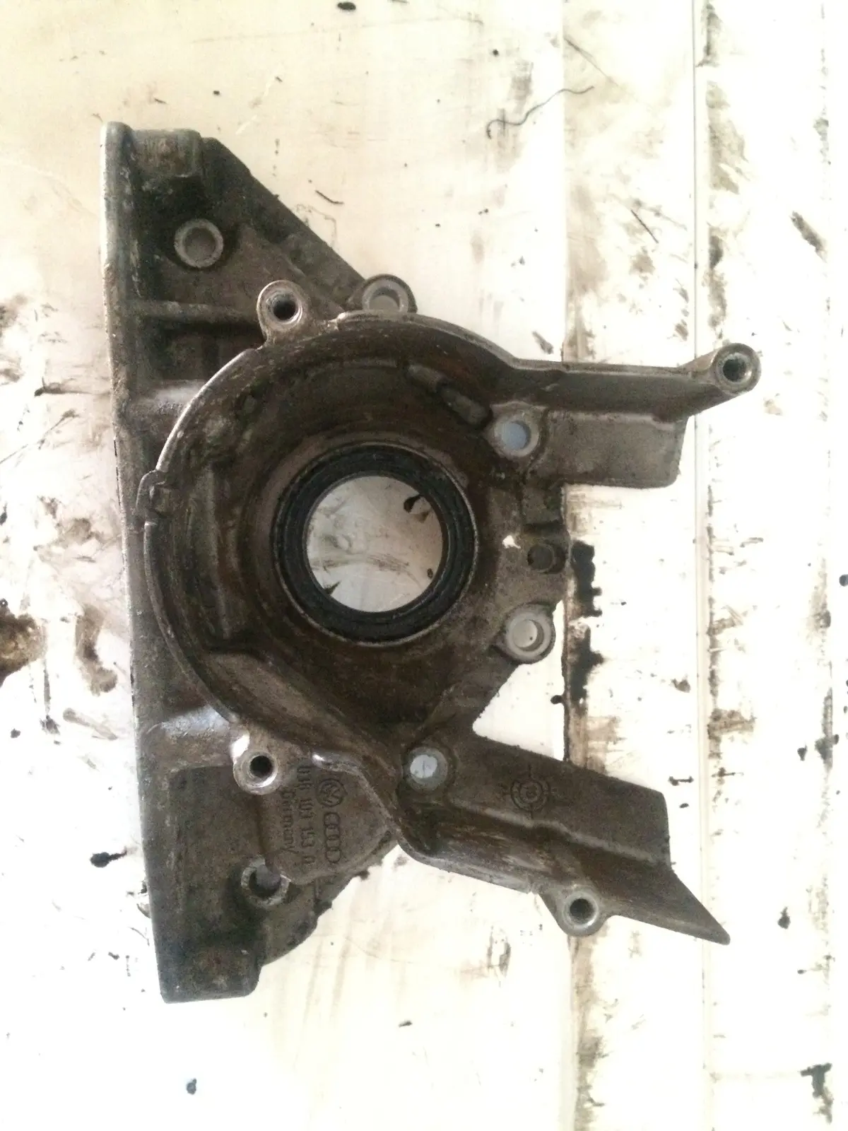 2012 Cay Audi Volkswagen Vw Skoda Seat 1.6 Tdi Diesel Engine Seal 038 103 153 Q 1