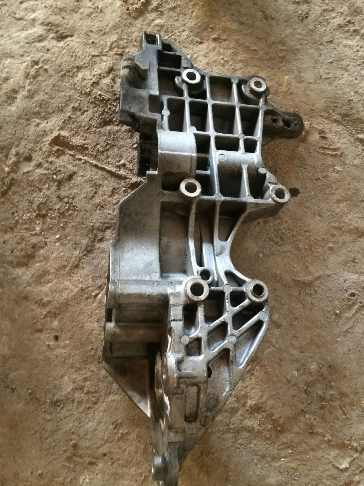 2012 Cay Audi Volkswagen Vw Skoda Seat 1.6 Tdi Diesel Engine Alternator Bracket Mount 03L 903 143 K 1