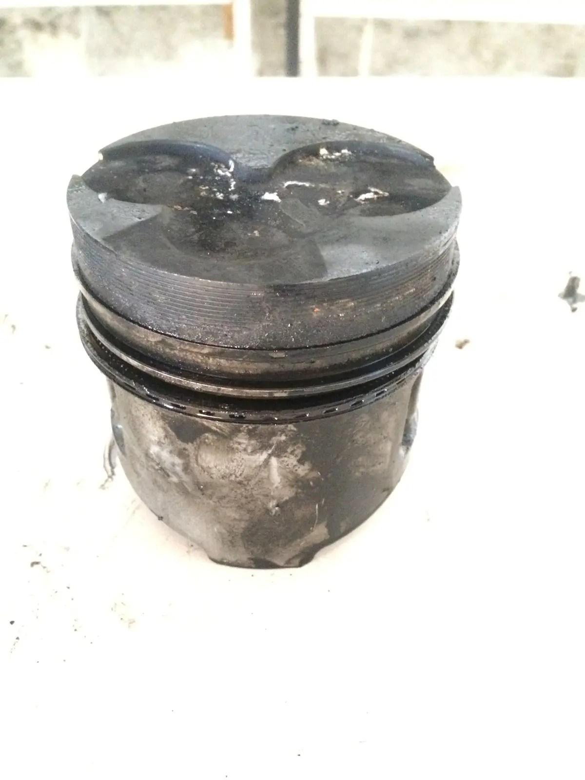 1997 4D56 Mitsubishi 2.5 D Diesel Engine Piston 2