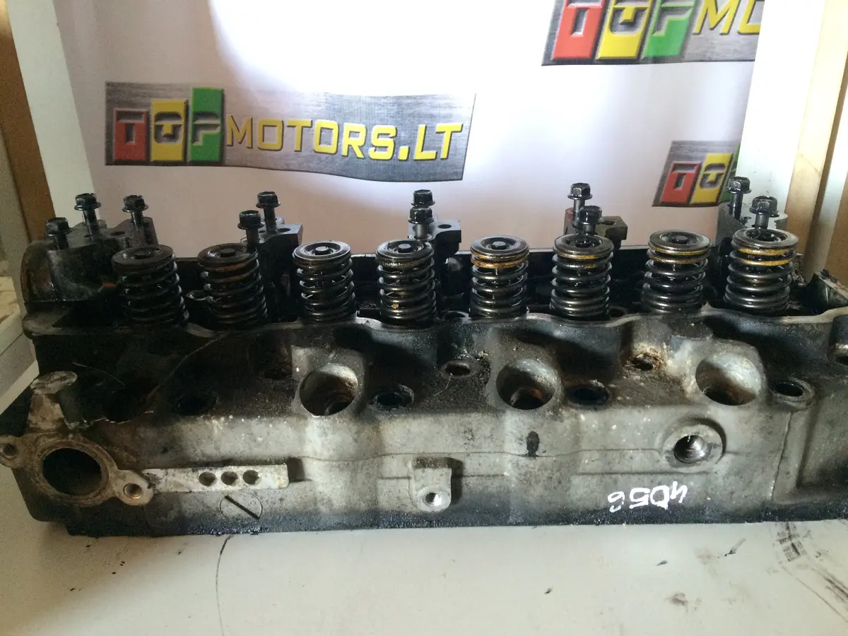 2004 4D56 Mitsubishi 2.5 D Diesel Engine Cylinder Head 1