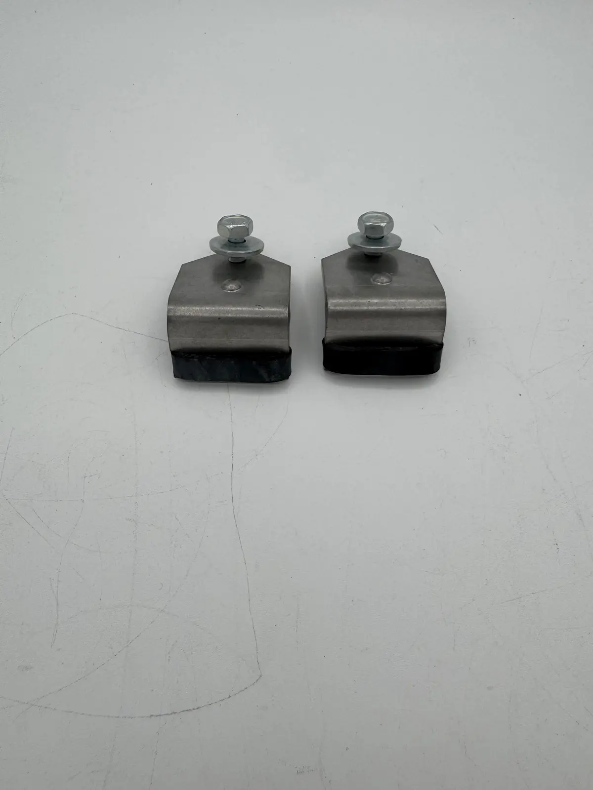 68-70 B-Body Quarter Glass Up Stops - Rear 2