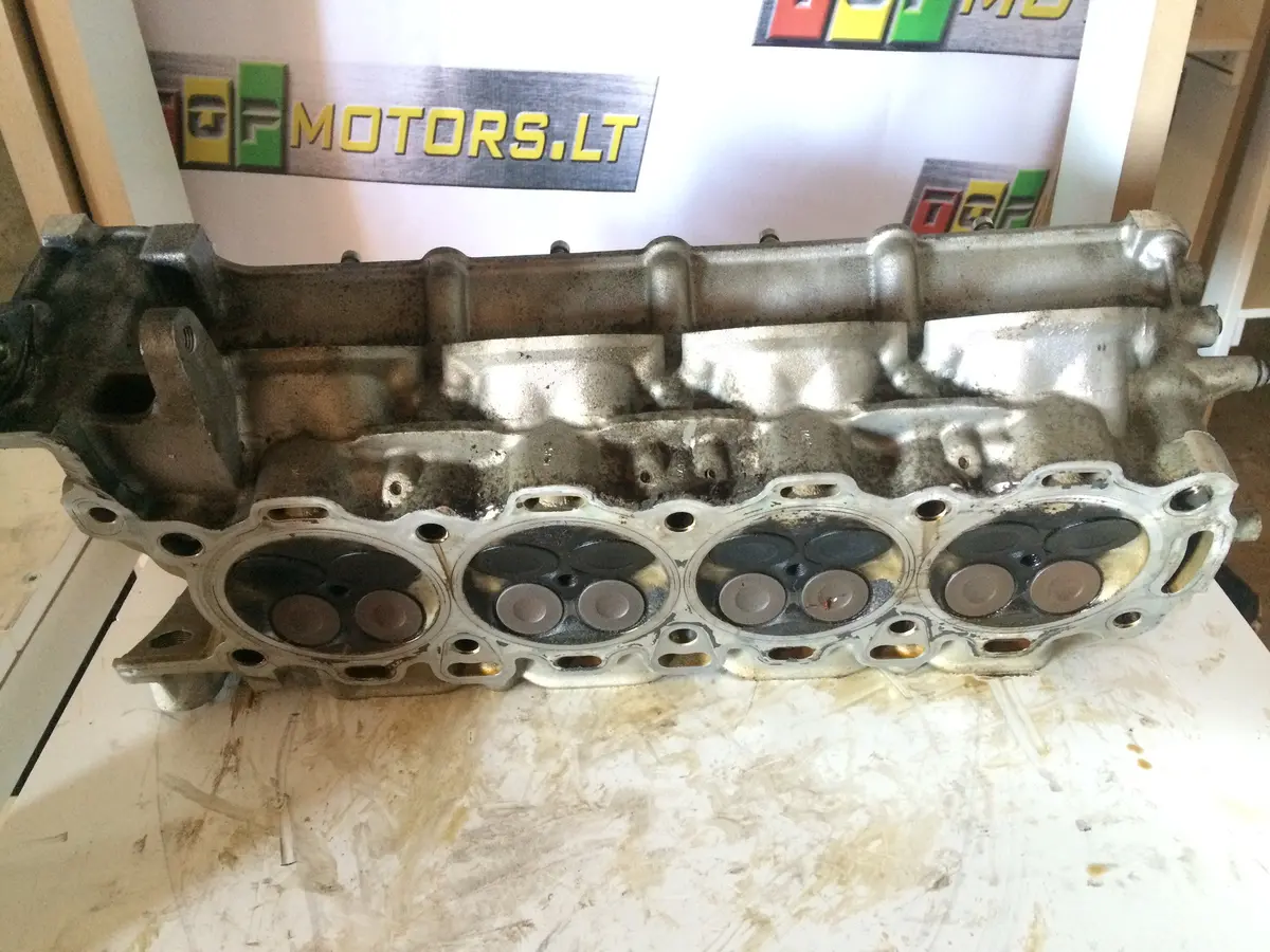 2007 M139 Maserati 4.2 Petrol Engine Cylindear Head D 2218710 2