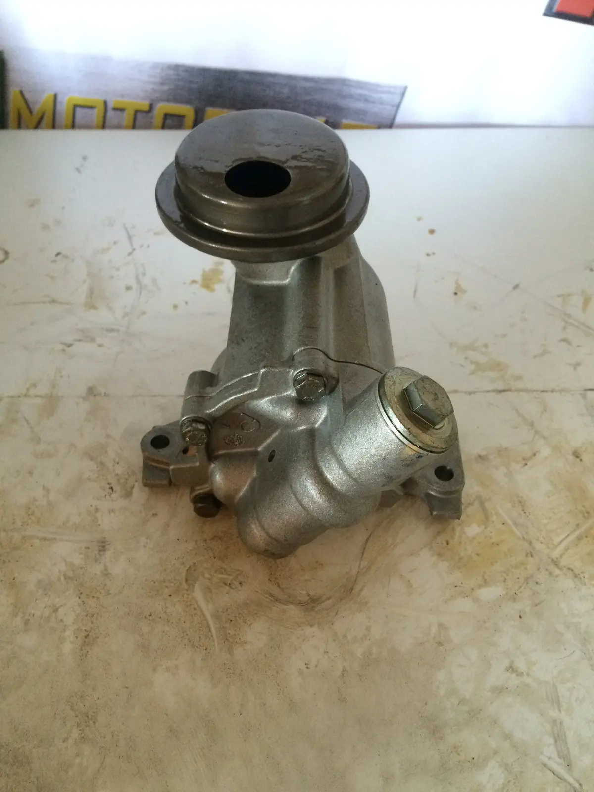 2007 M139 Maserati 4.2 Petrol Engine Oil Pump 228233 2