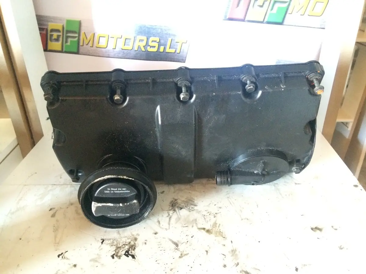 2004 Auy Volkswagen Vw 1.9 Tdi Diesel Engine Cylinder Head Cover 038 103 475 Q 1