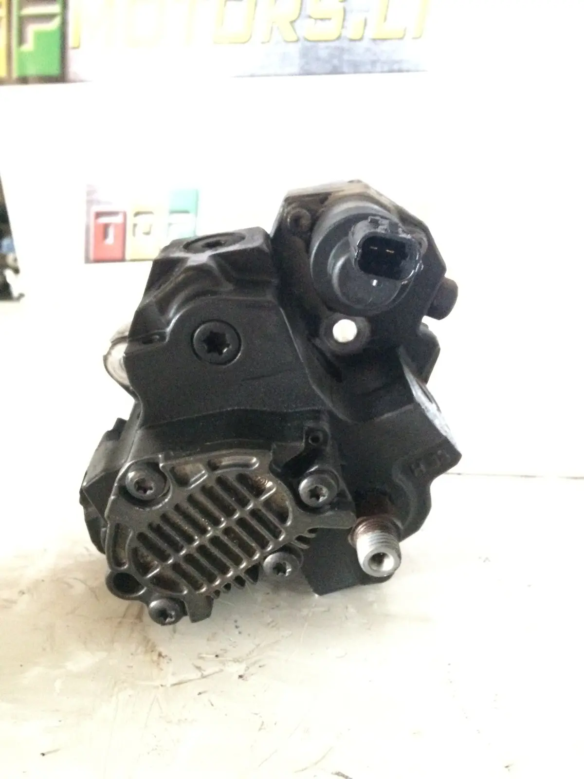 2009 Chrysler Jeep Dodge Ldv 2.8 Crd Diesel Engine Fuel Pump 1