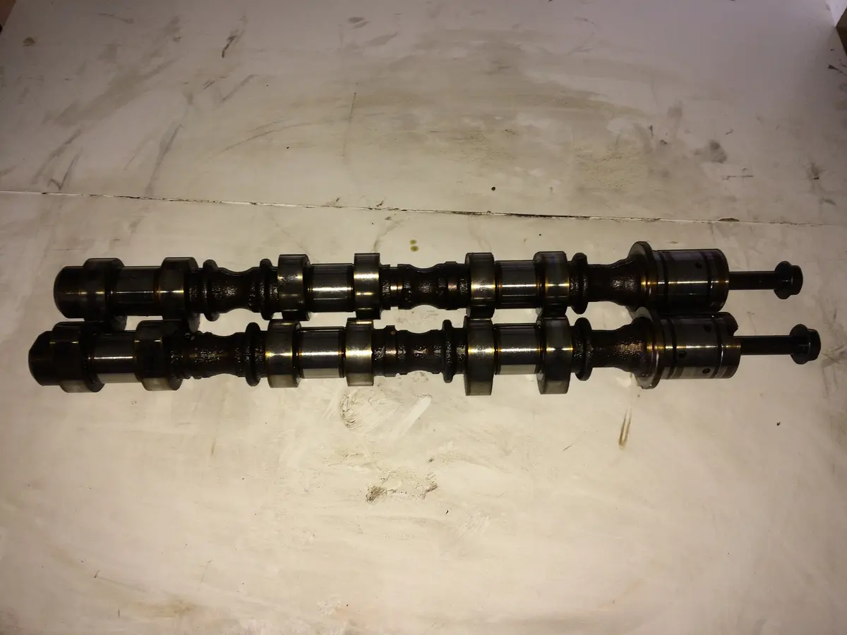 2011 A28ner Opel Saab 2.8 V6 Petrol Turbo Engine Pair Of Camshaft 1