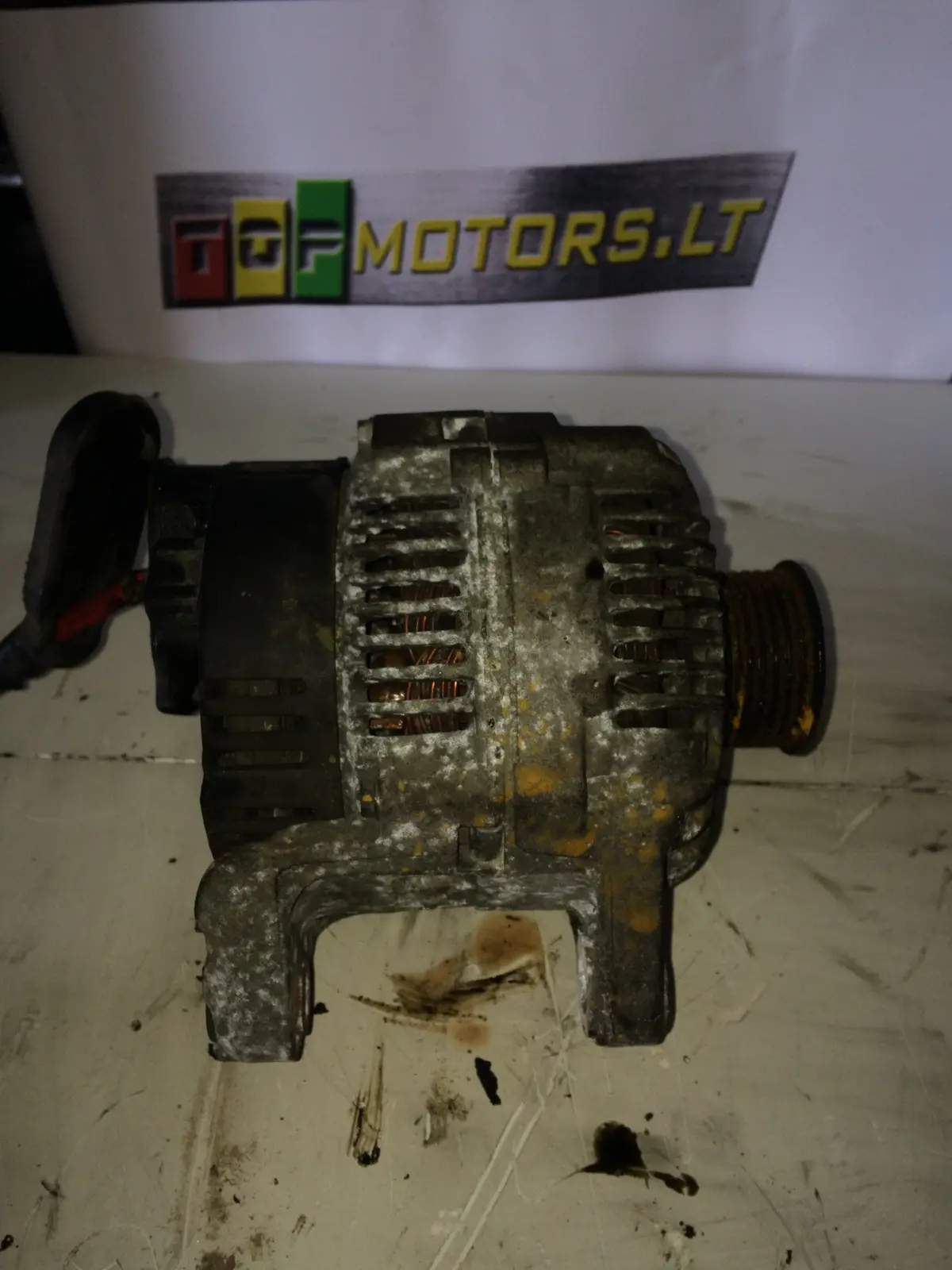 2004 M43 M43b19 194E1 Bmw 1.9 Petrol Engine Alternator 1
