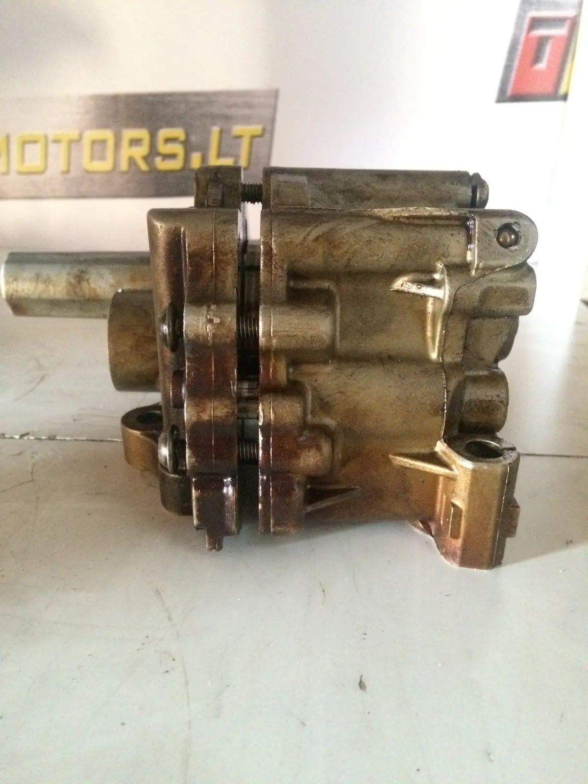 2008 N54 N54b30 N54b30a Bmw 3.0 Petrol Engine Oil Pump 7 545 939 2