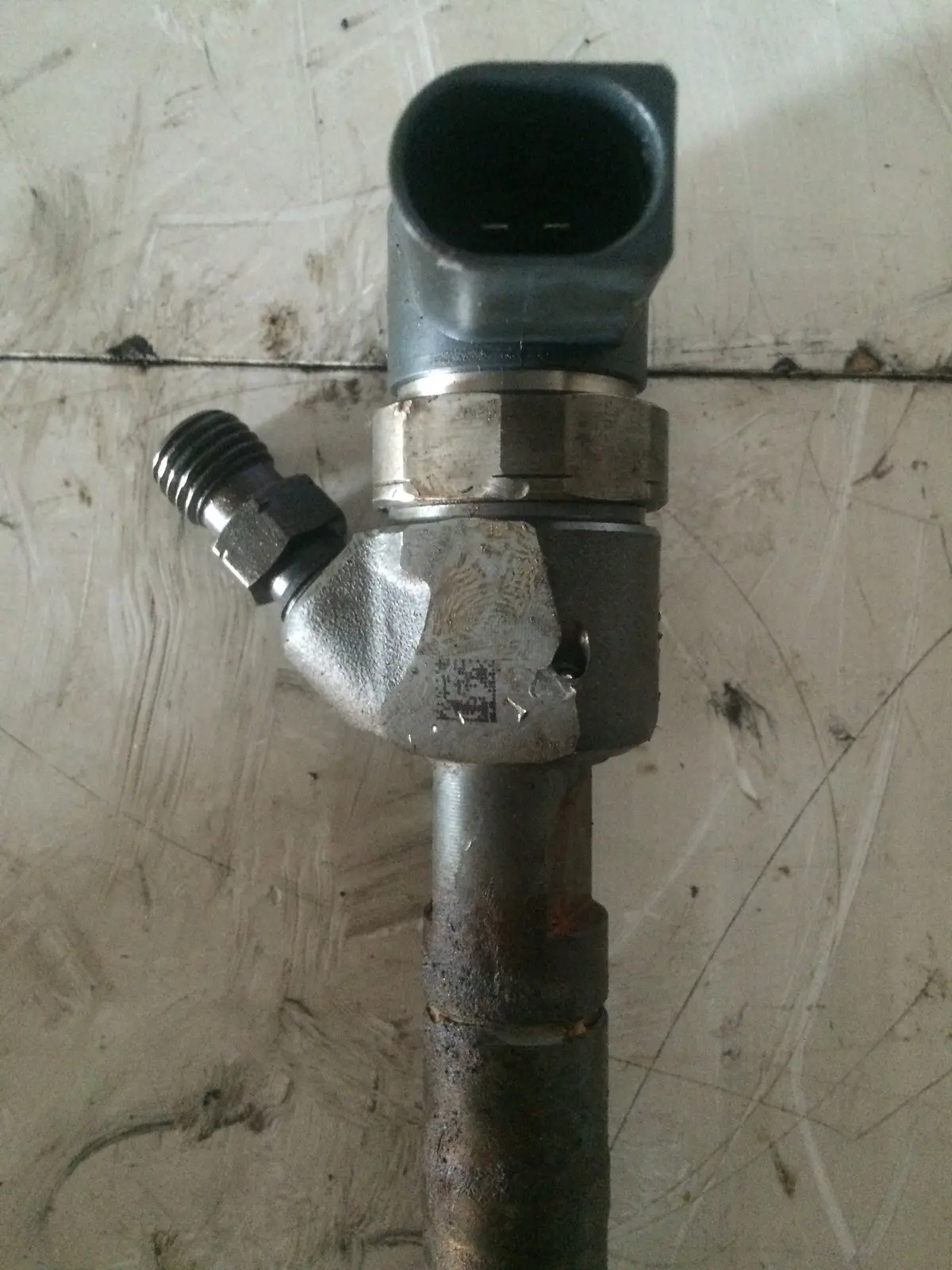 2003 Mercedes - Benz 2.7 3.2 Cdi Diesel Engine Fuel Injector 0445110202 A6130700887 2