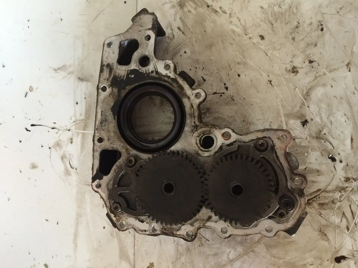 2005 F1ae Fiat Iveco 2.3 Jtd Diesel Engine Oil Pump 1