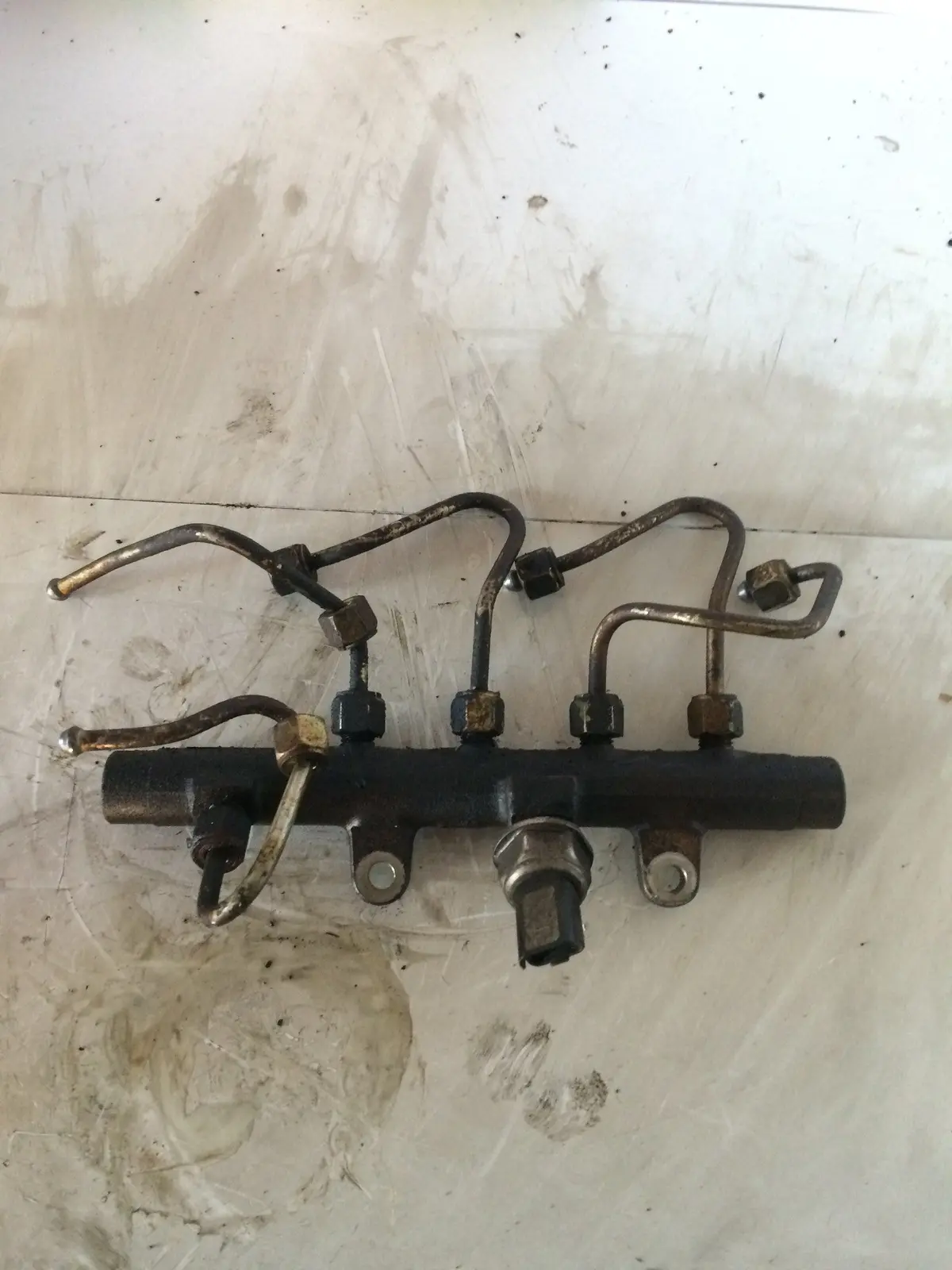 2005 K9k 732 Renault Nissan 1.5 Dci Diesel Engine Common Rail 1