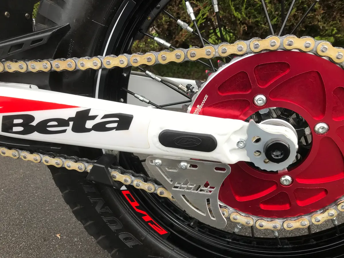 Dab Products Beta Evo 4T Adjustable Alloy Rear Sprocket Protector Guard 2