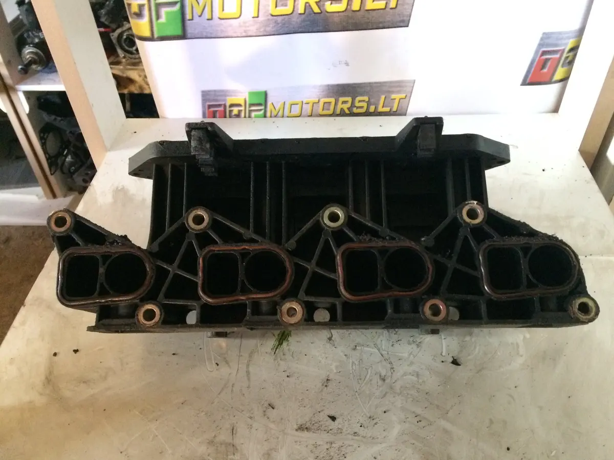 2001 611 Mercedes-Benz Mb 2.2 Cdi Diesel Engine In Intake Inlet Manifold 611 090 06 37 2