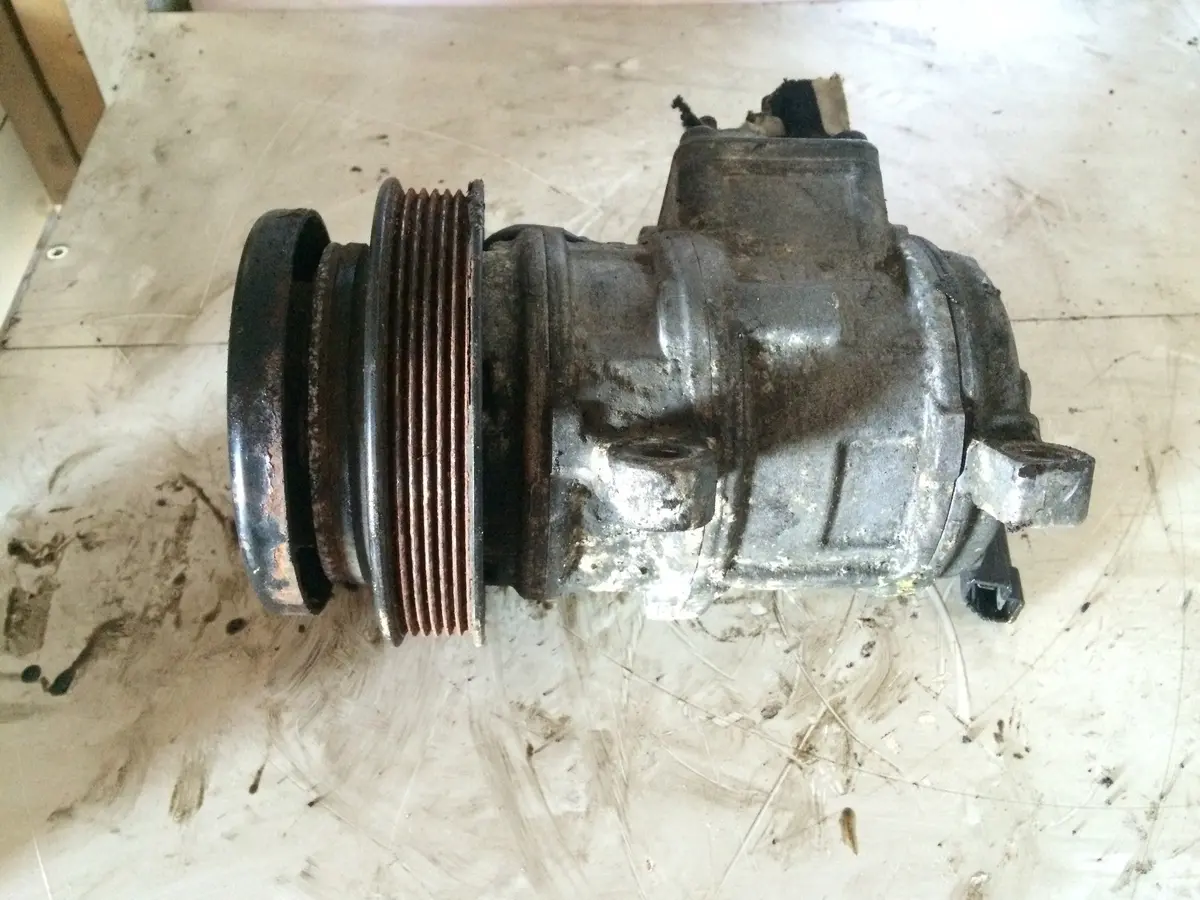 1996 Chrysler 3.3 Petrol Engine Conditioning Con Pump 4677346 447300-418 1