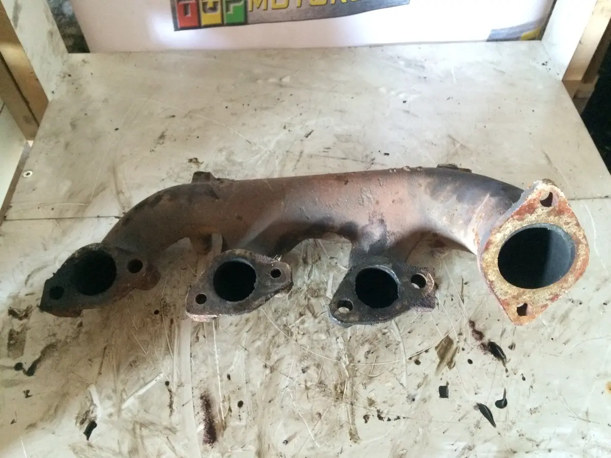 1996 Chrysler 3.3 Petrol Engine Ex Exhaust Manifold 1