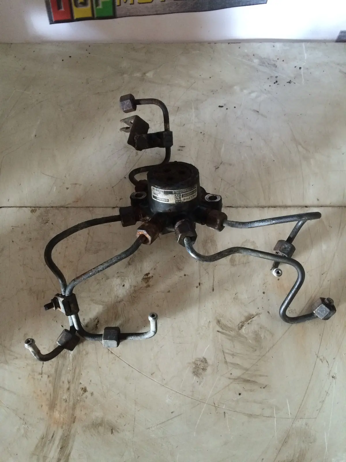 2004 Hcpa Ford 1.8 Tdci Diesel Engine Fuel Rail And Pressure Sensor R9144z020d 2