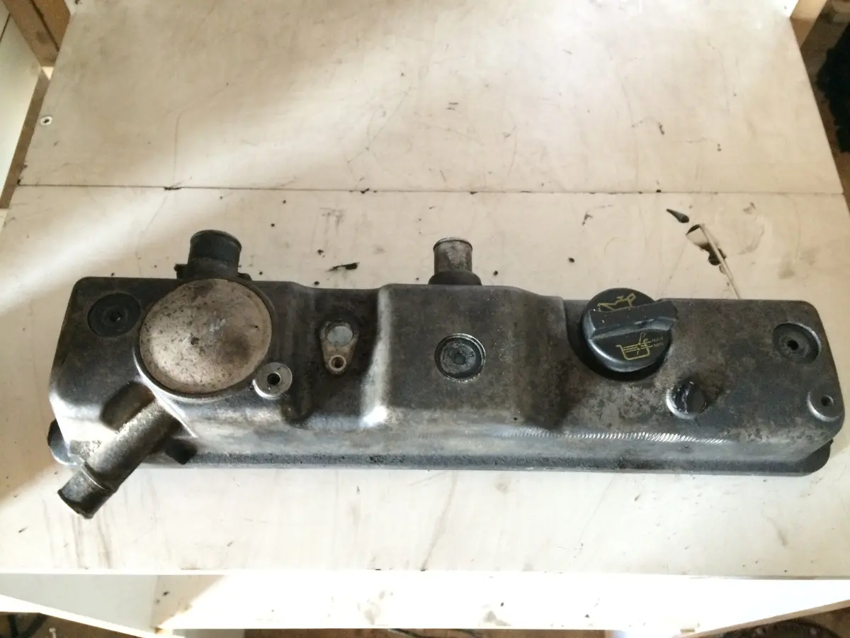 2004 Hcpa Ford 1.8 Tdci Diesel Engine Cylinder Head Cover 1S4q-6K271-Ae 2
