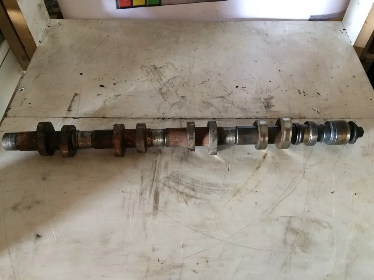 2001 Jeep 4.7 V8 Petrol Engine Camshaft 1