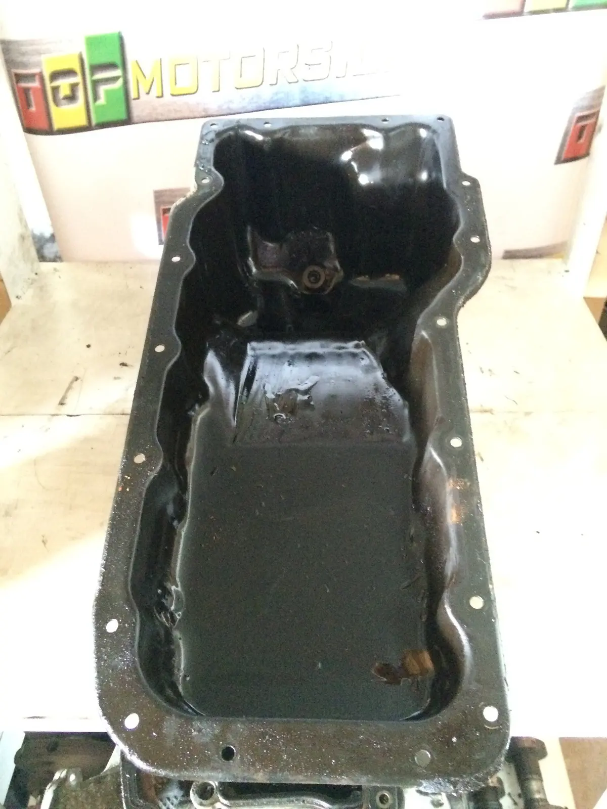 2001 Jeep 4.7 V8 Petrol Engine Oil Sump 1