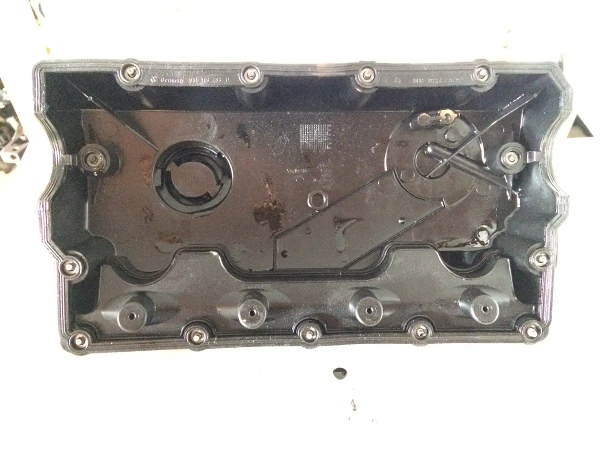 2006 Bkc Bxe Audi Volkswagen Skoda Seat 1.9 Tdi Pd Diesel Engine Cylinder Head Cover 038103475N 1