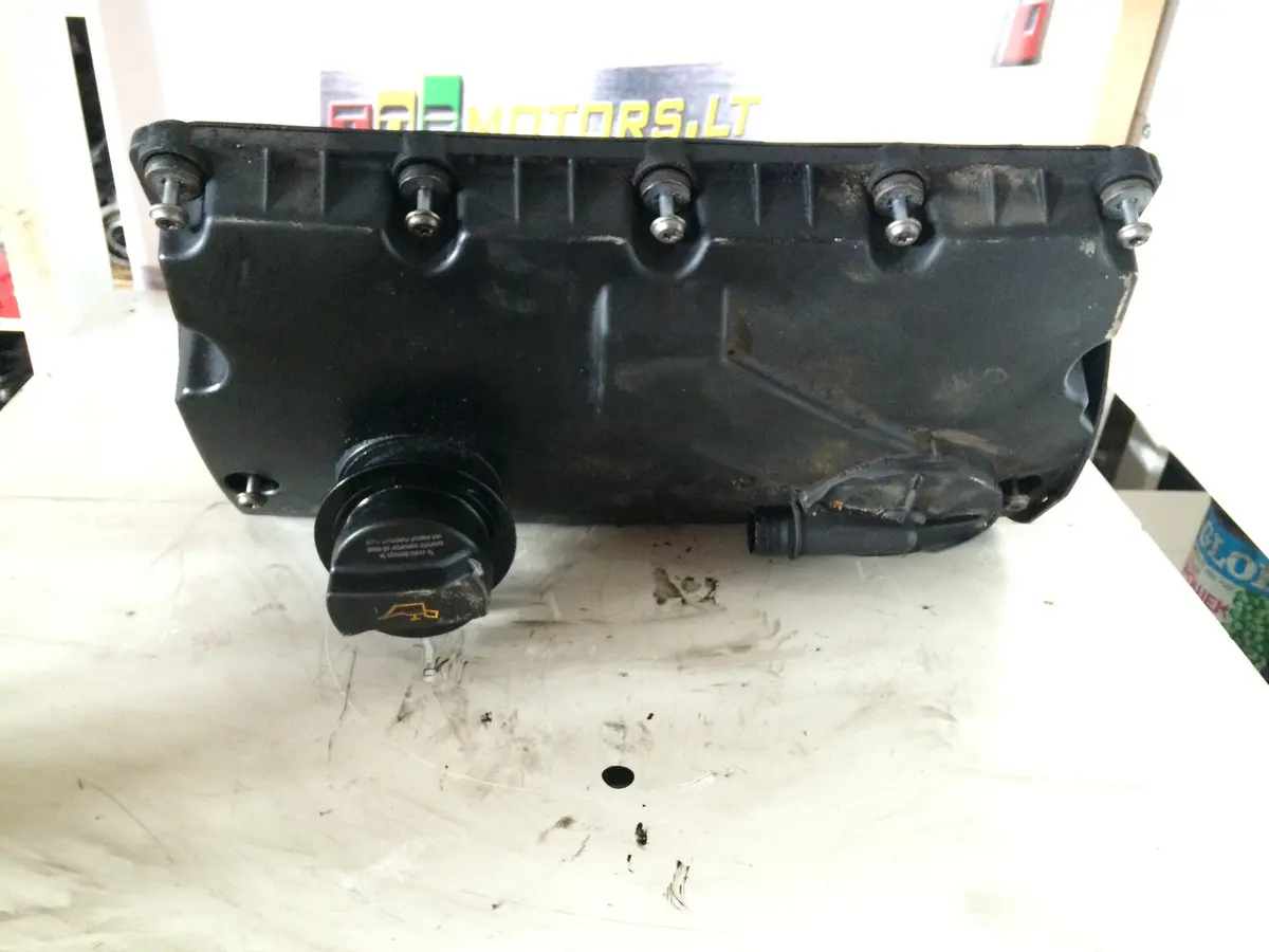 2006 Bkc Bxe Audi Volkswagen Skoda Seat 1.9 Tdi Pd Diesel Engine Cylinder Head Cover 038103475N 2