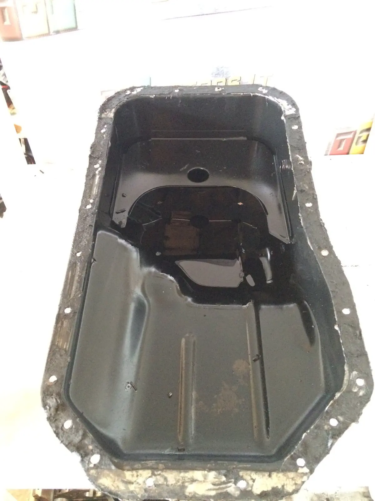 2004 4D56 Mitsubishi 2.5 D Diesel Engine Oil Sump 1