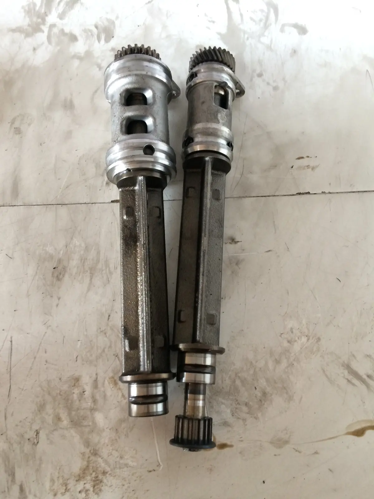 2010 Ccz Audi Volkswagen Skoda Seat 2.0 Tfsi Petrol Engine Balance Shaft 06H103331 1