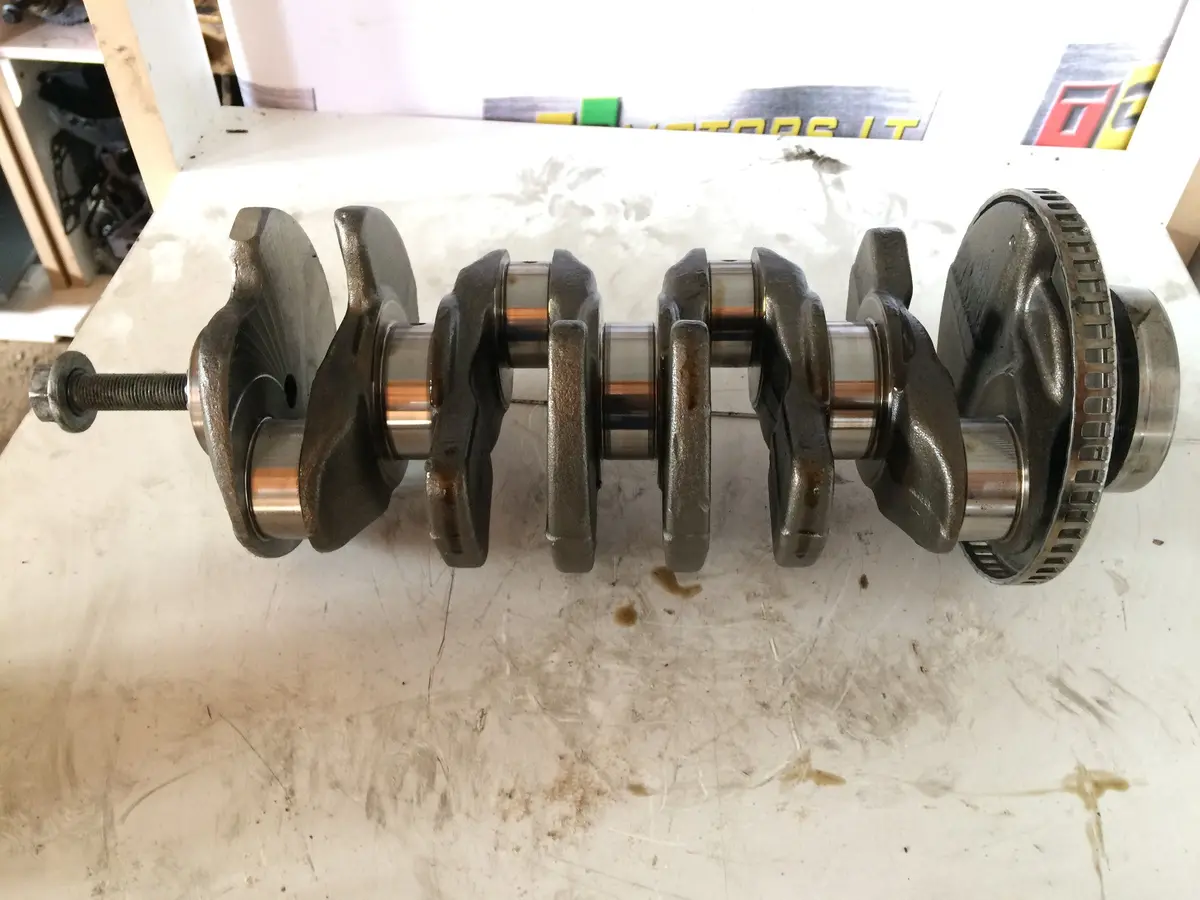 2010 Ccz Audi Volkswagen Skoda Seat 2.0 Tfsi Petrol Engine Crankshaft 1
