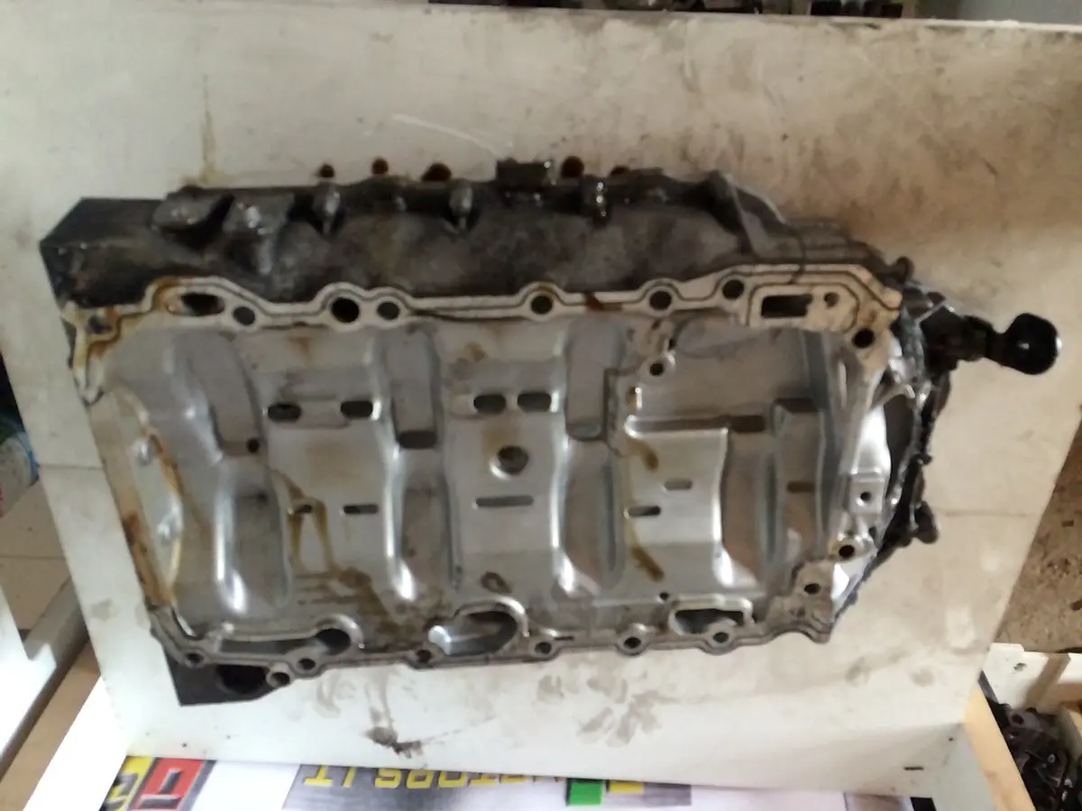 2010 Ccz Audi Volkswagen Skoda Seat 2.0 Tfsi Petrol Engine Oil Sump 06J 103 603 Af 2