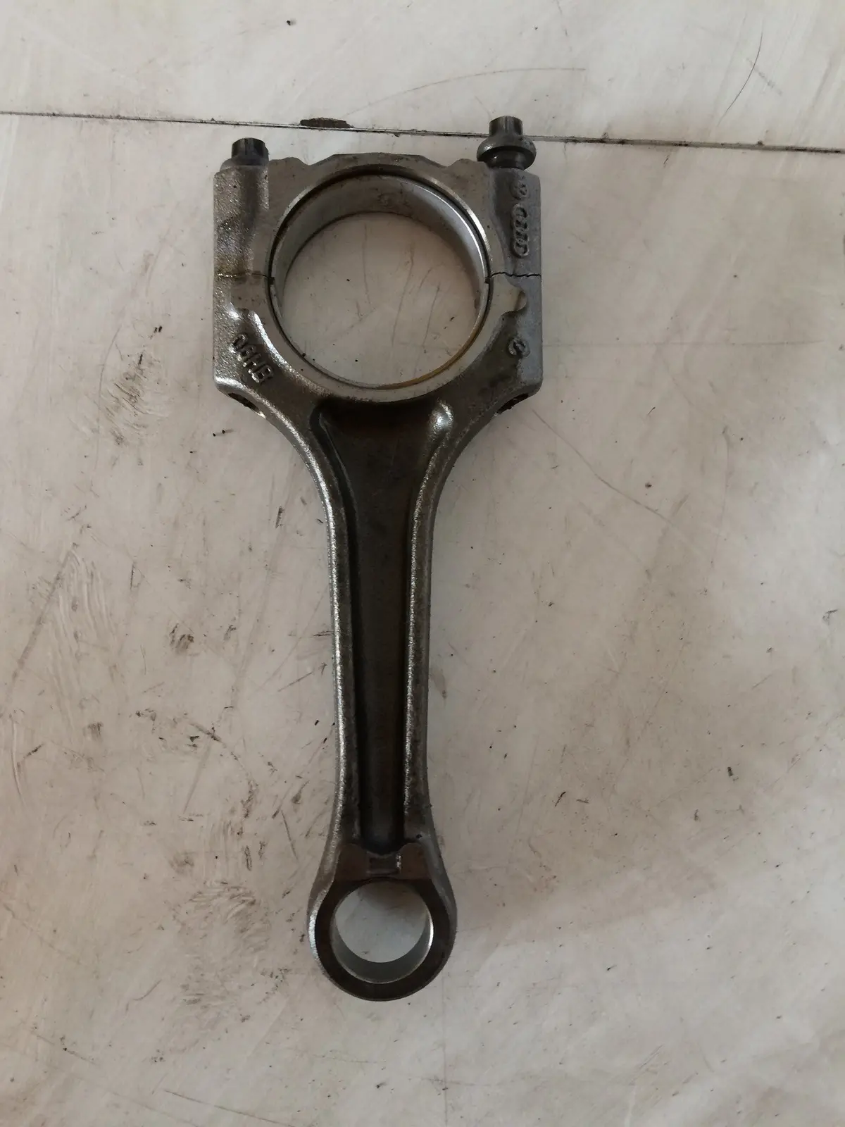 2010 Ccz Audi Volkswagen Skoda Seat 2.0 Tfsi Petrol Engine Connecting Con Rod 1
